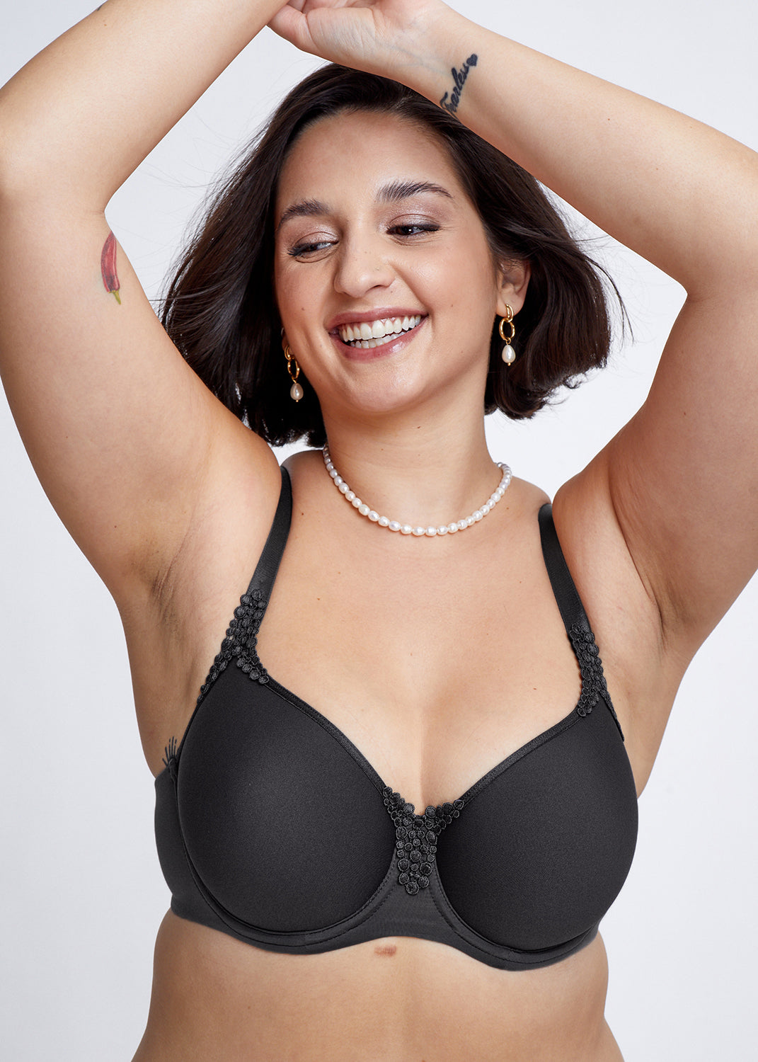 חזיית ספייסר למידות גדולות CAROLA SPACER - שחור