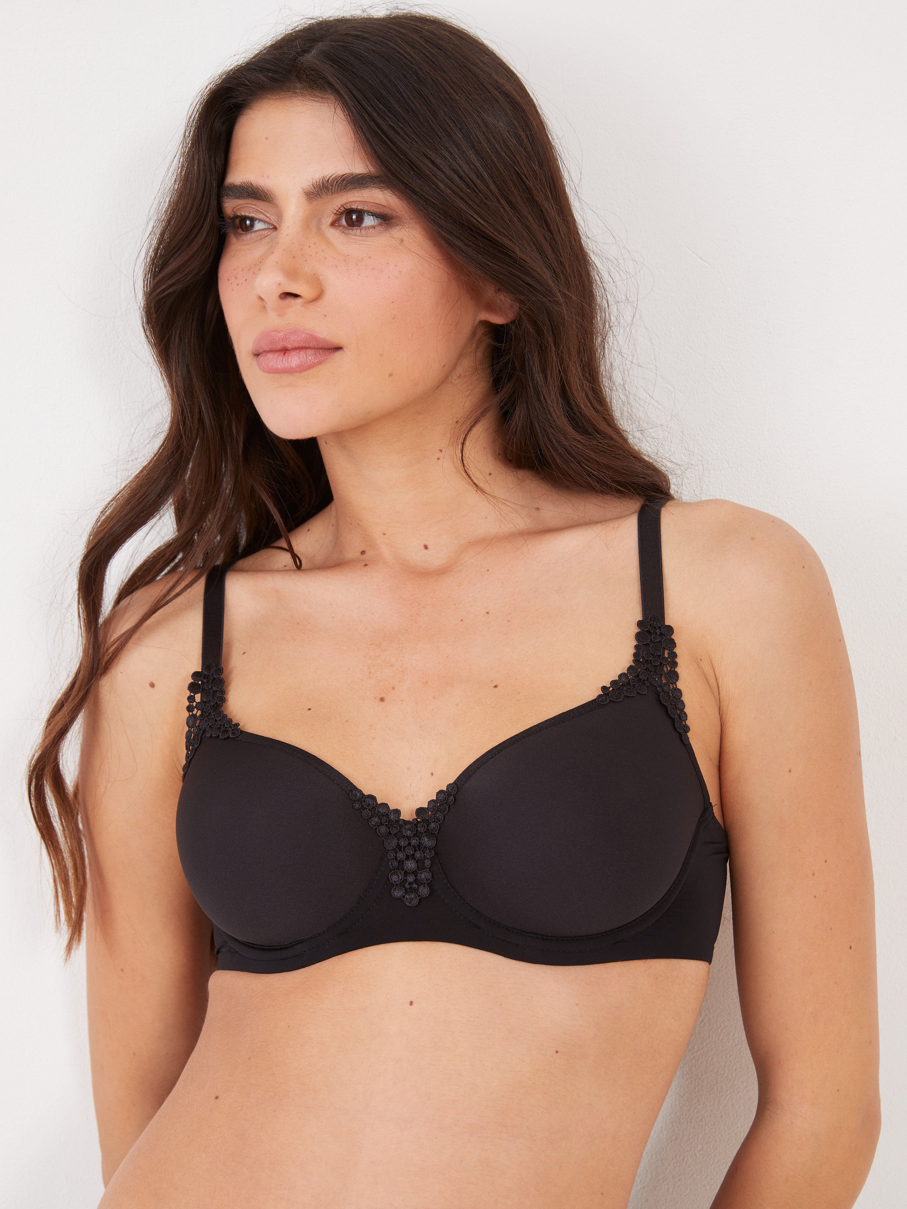 חזיית ספייסר למידות גדולות CAROLA SPACER - שחור