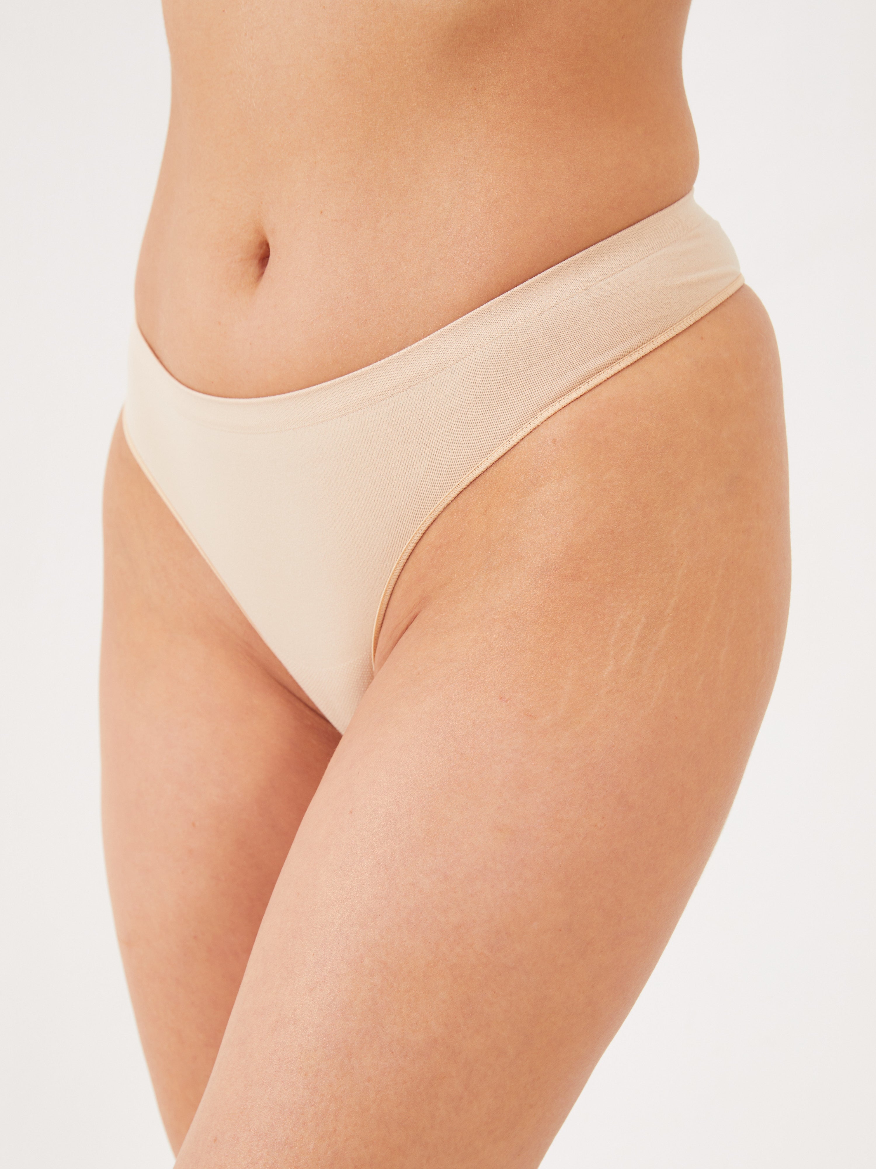 תחתון חוטיני סימלס אפ - בז