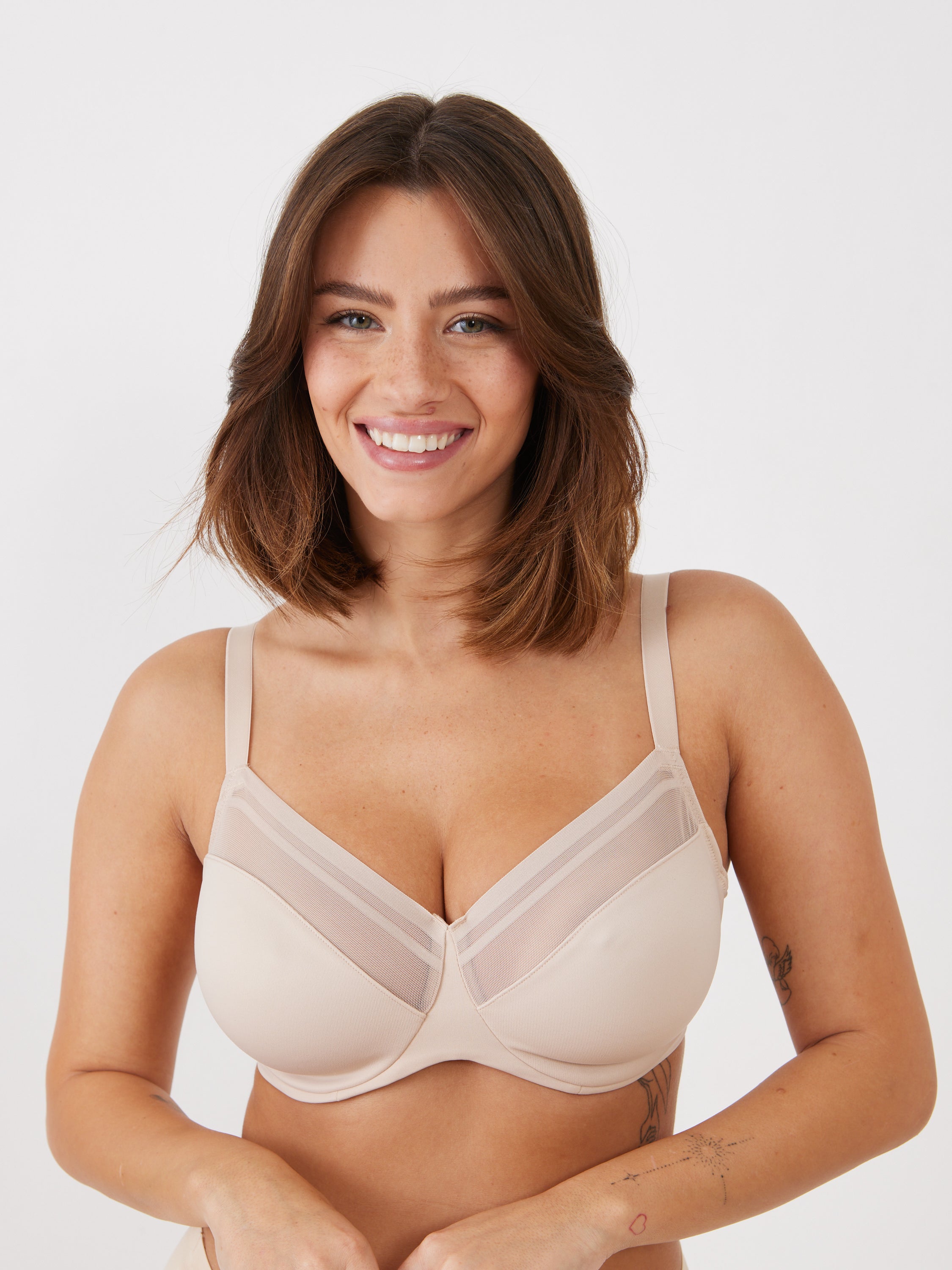 חזיית מינימייזר ללא ריפוד - בז LOVEABLE