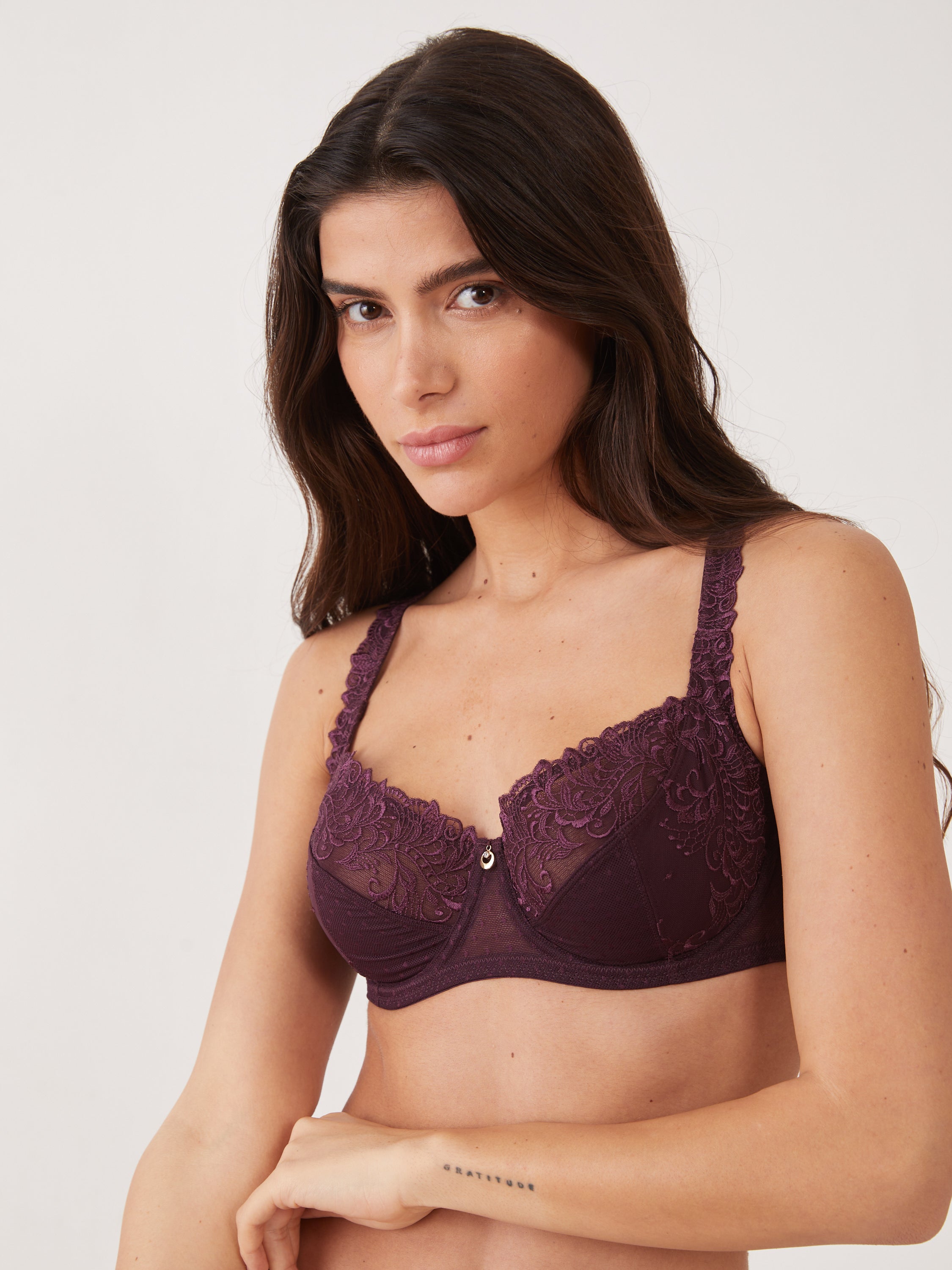 Dana חזיית תחרה ללא ריפוד