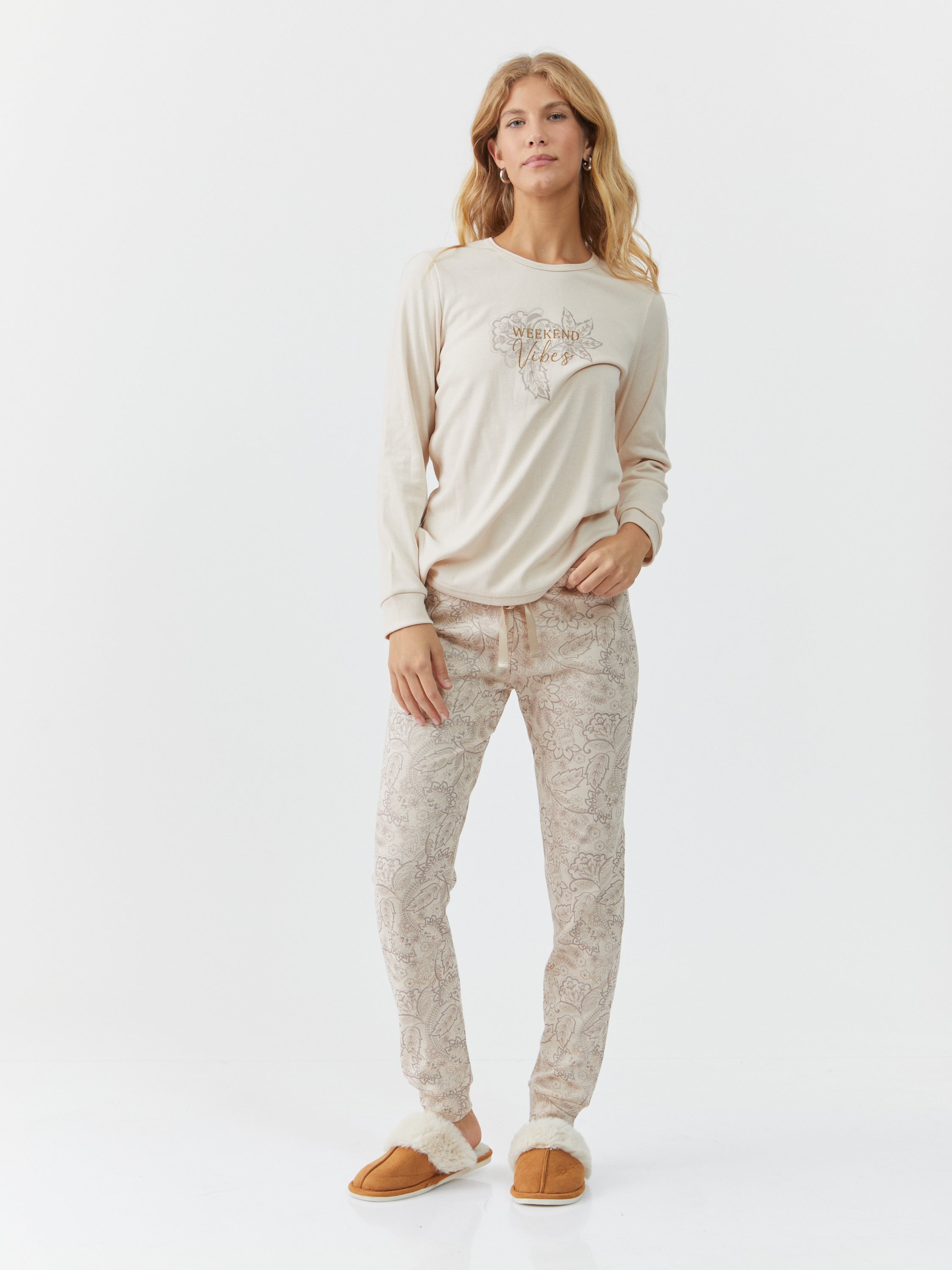 סט פיג'מת אינטרלוק הדפס עלים