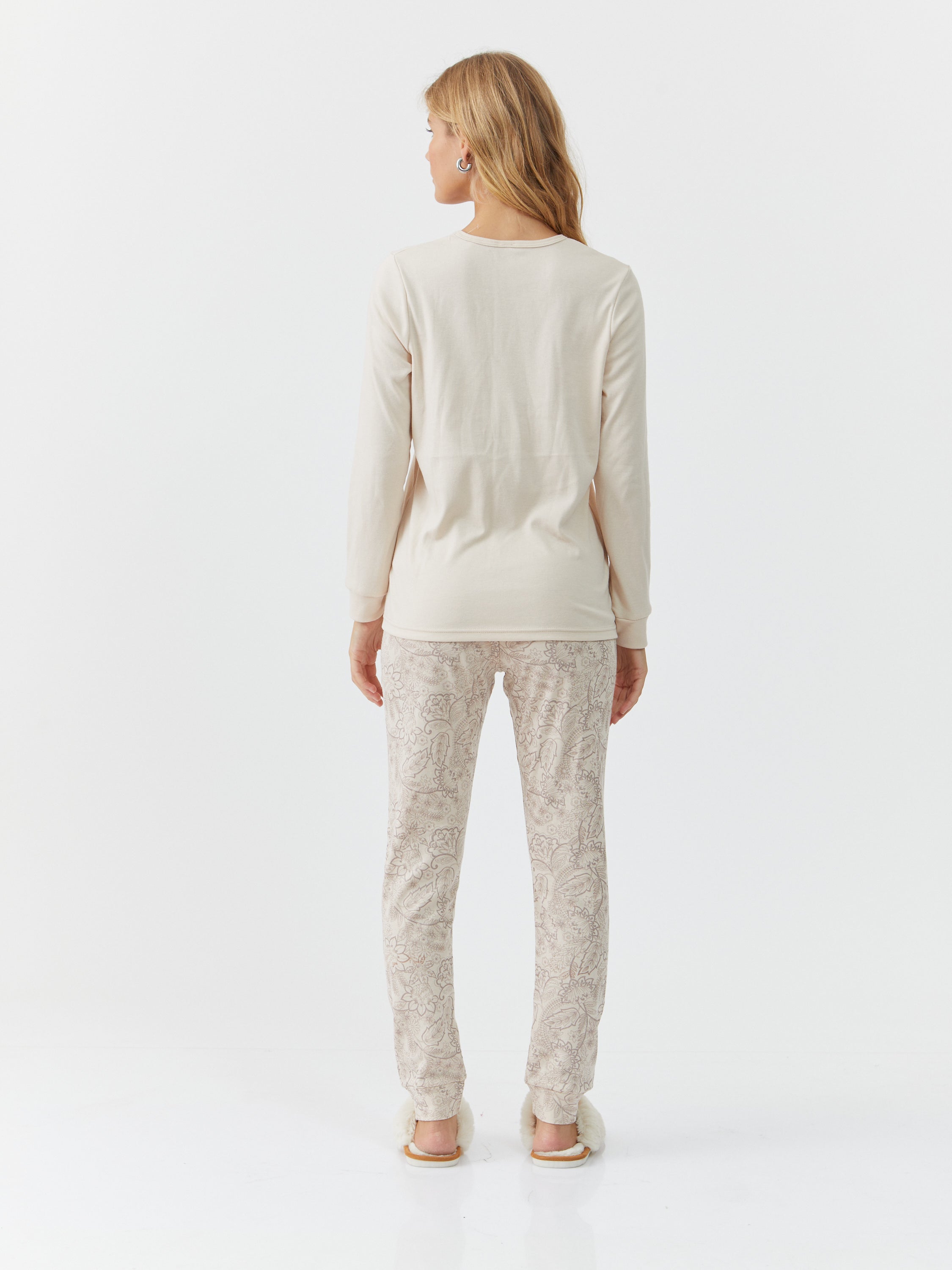 סט פיג'מת אינטרלוק הדפס עלים