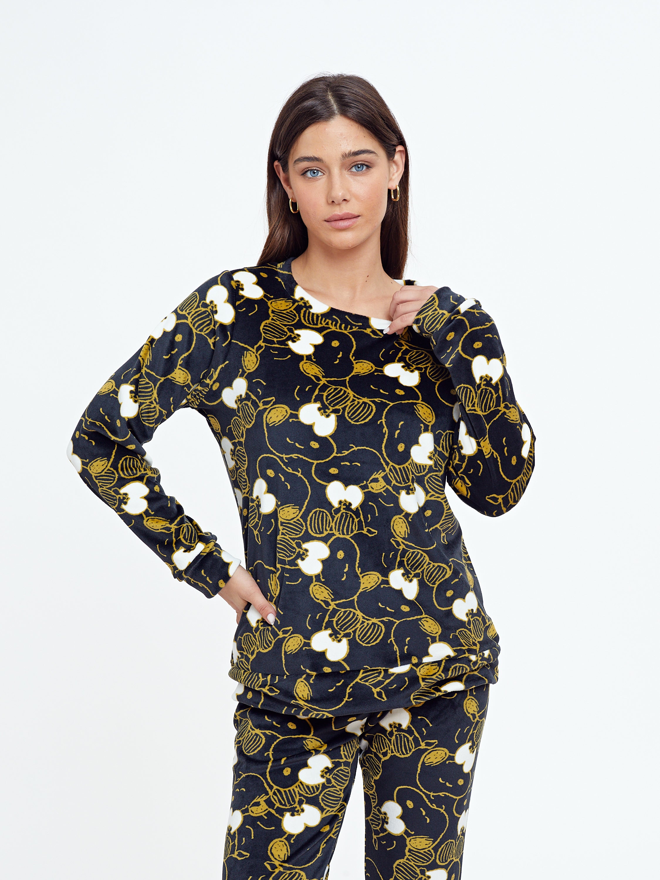 פיג'מת קטיפה סנופי - שחור