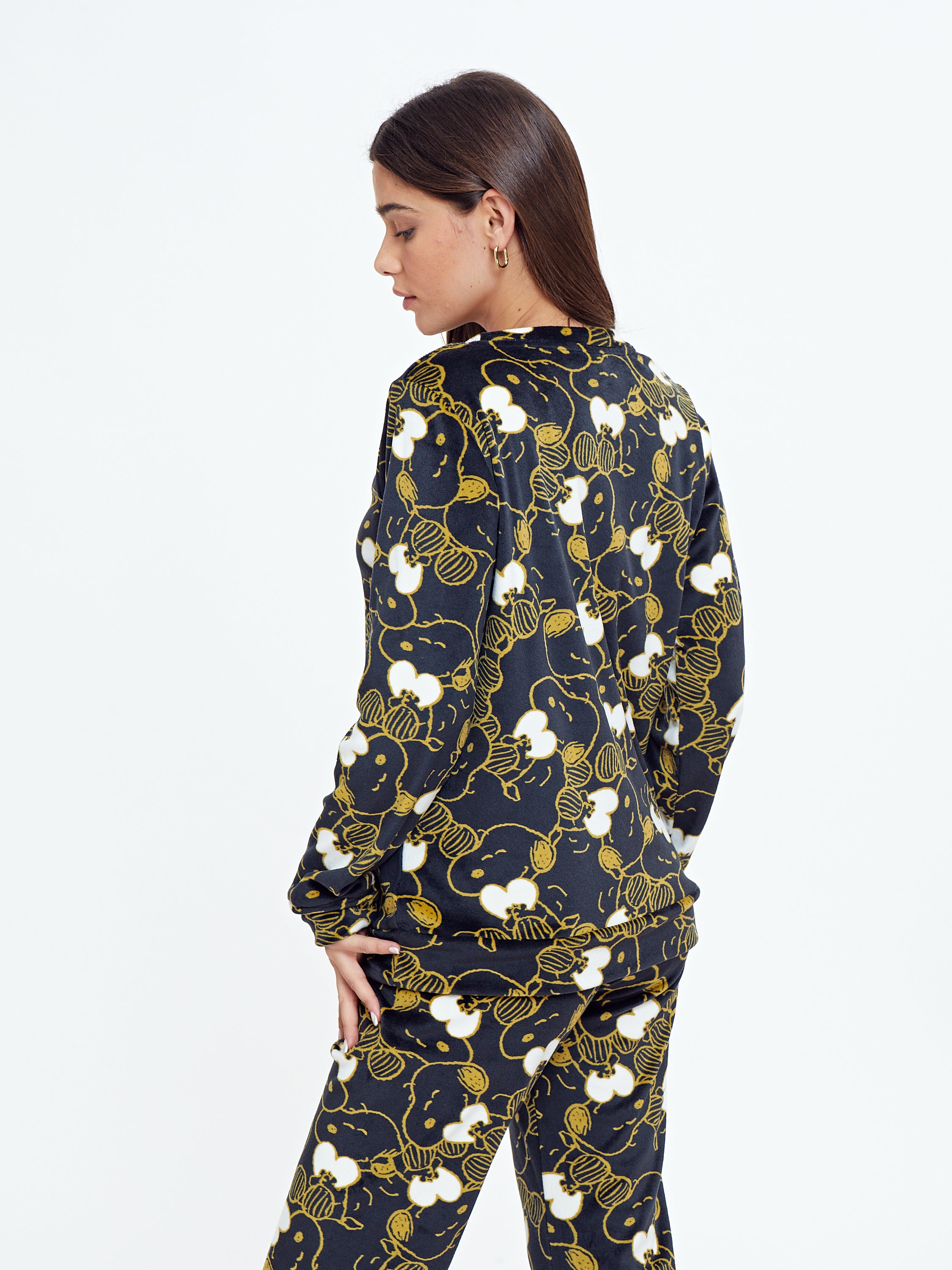 פיג'מת קטיפה סנופי - שחור