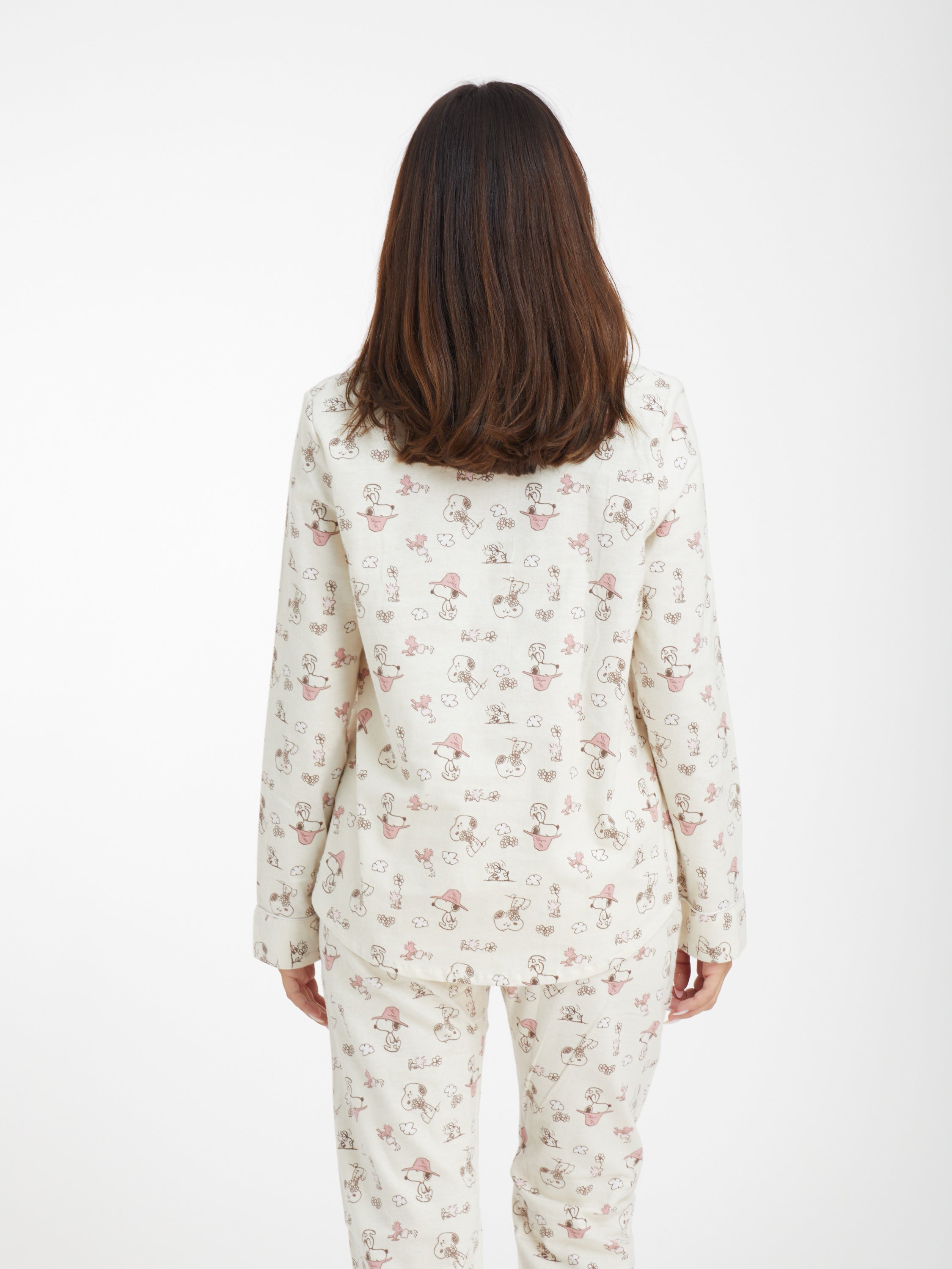 פיג'מה סנופי מכופתרת אינטרלוק - שמנת