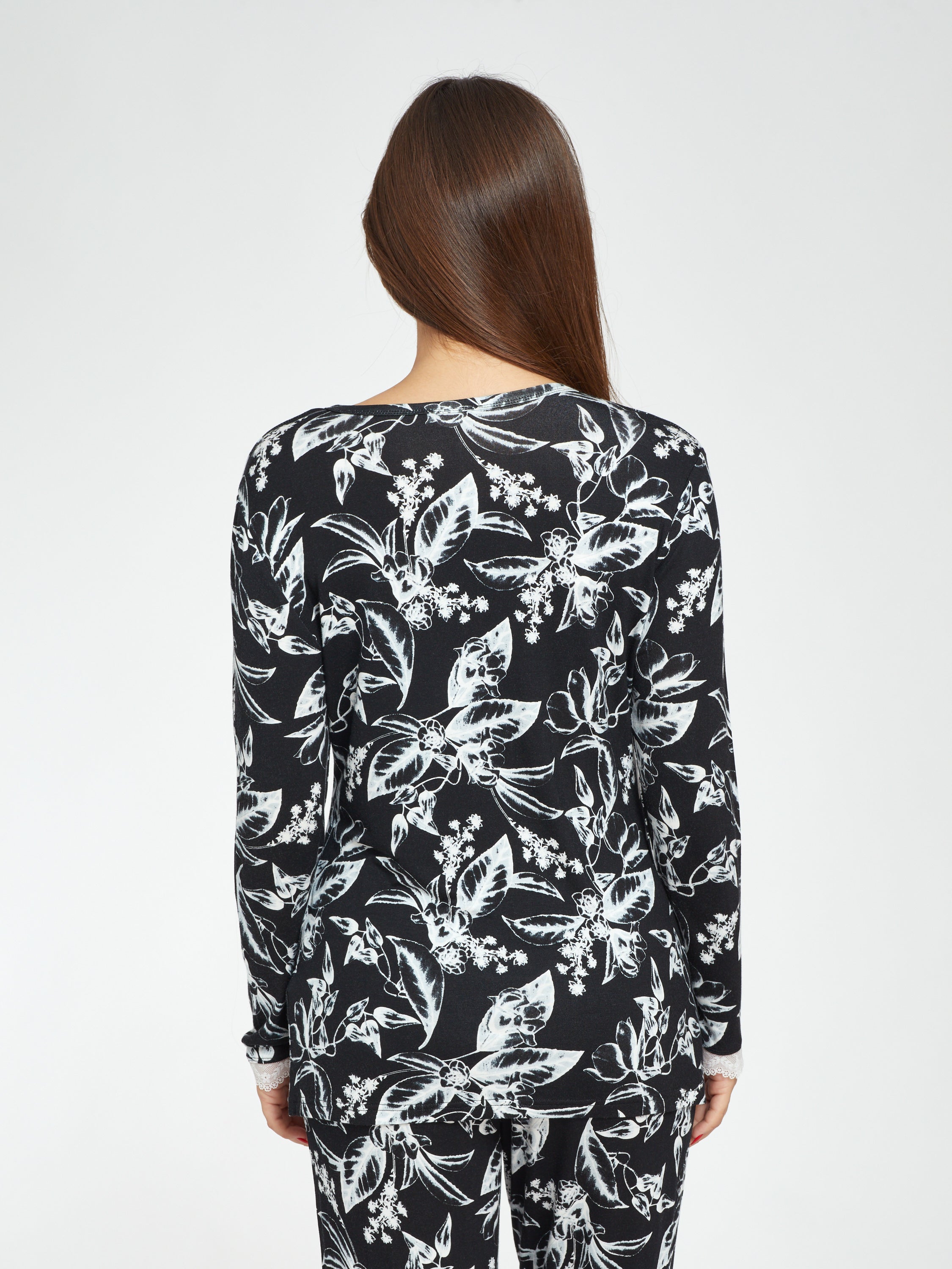 פיג'מה ויסקוזה הדפס פרחים - שחור