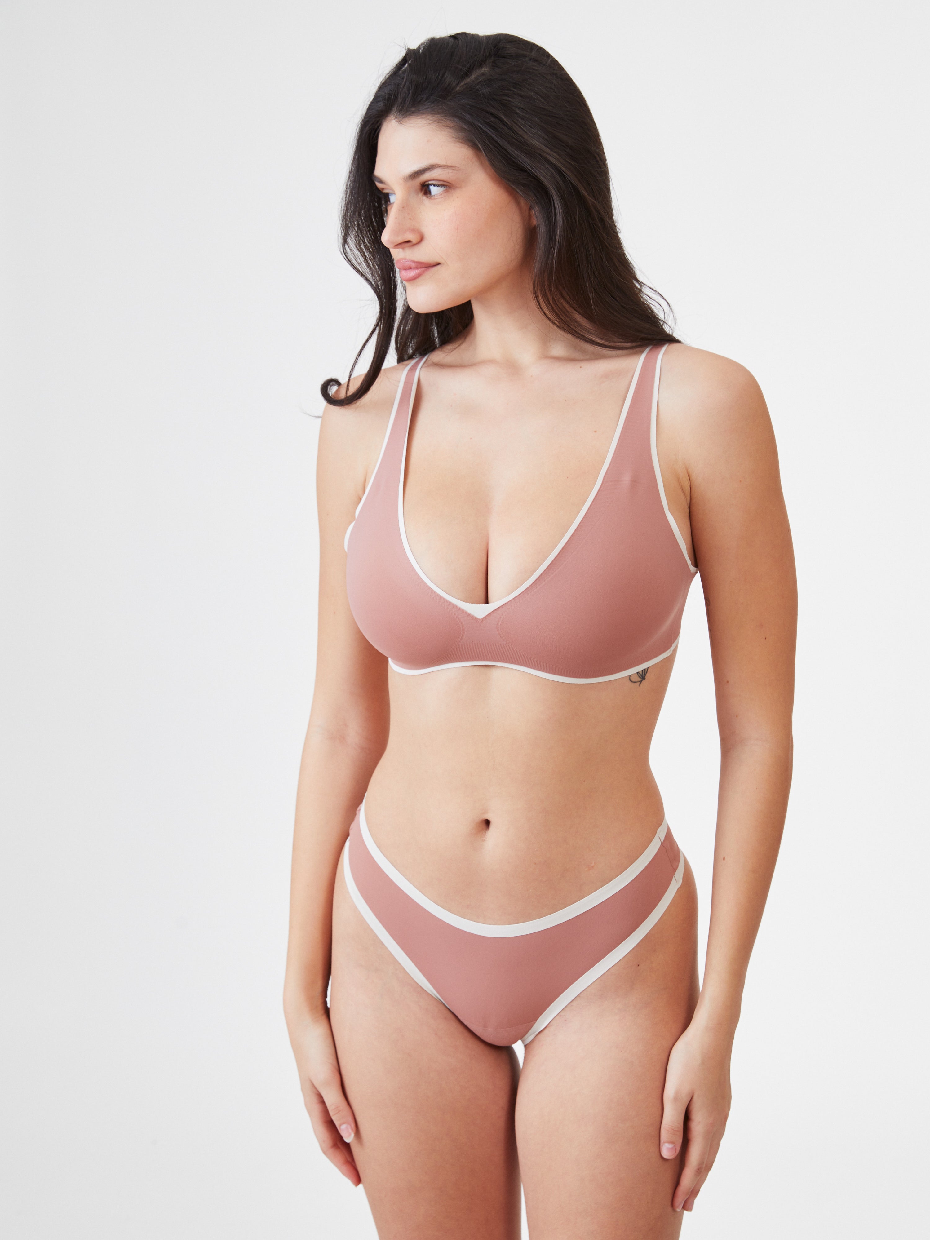 חזיית טופ פספול משולשים - צבע סומק