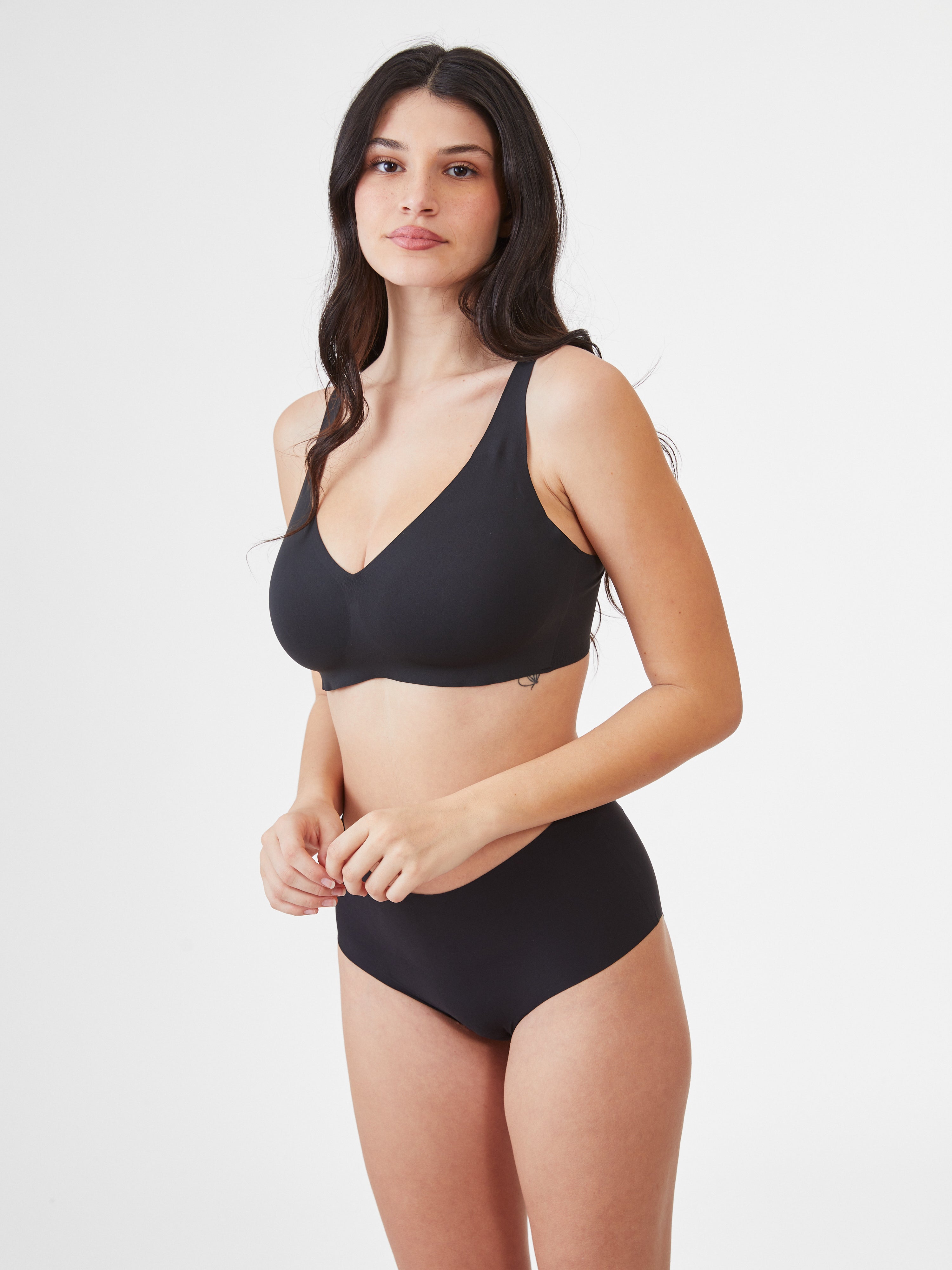 MICRO LIGHT טופ חזיית משולשים - שחור