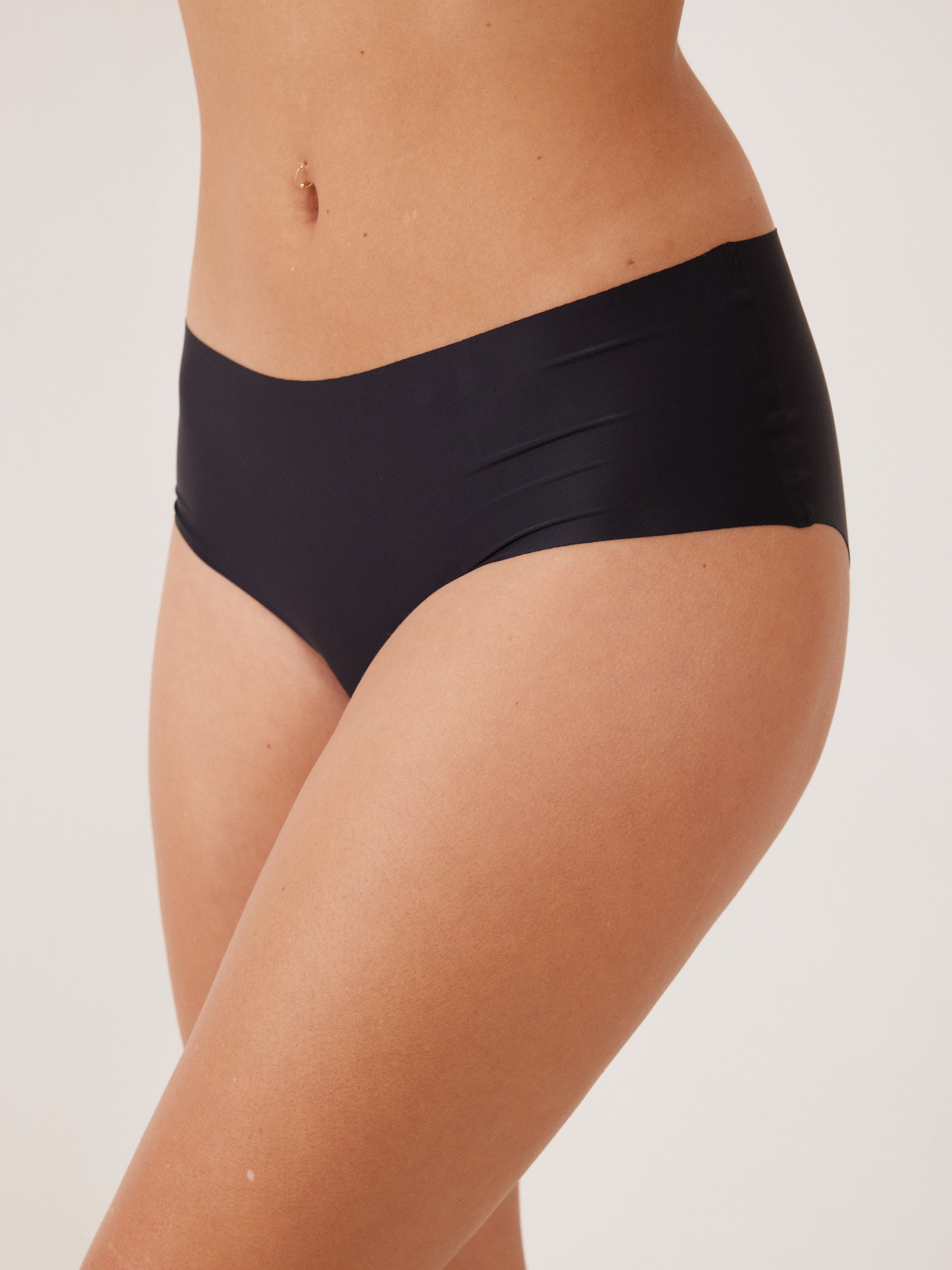 תחתון ביקיני CLEAN CUT בוניטה - שחור