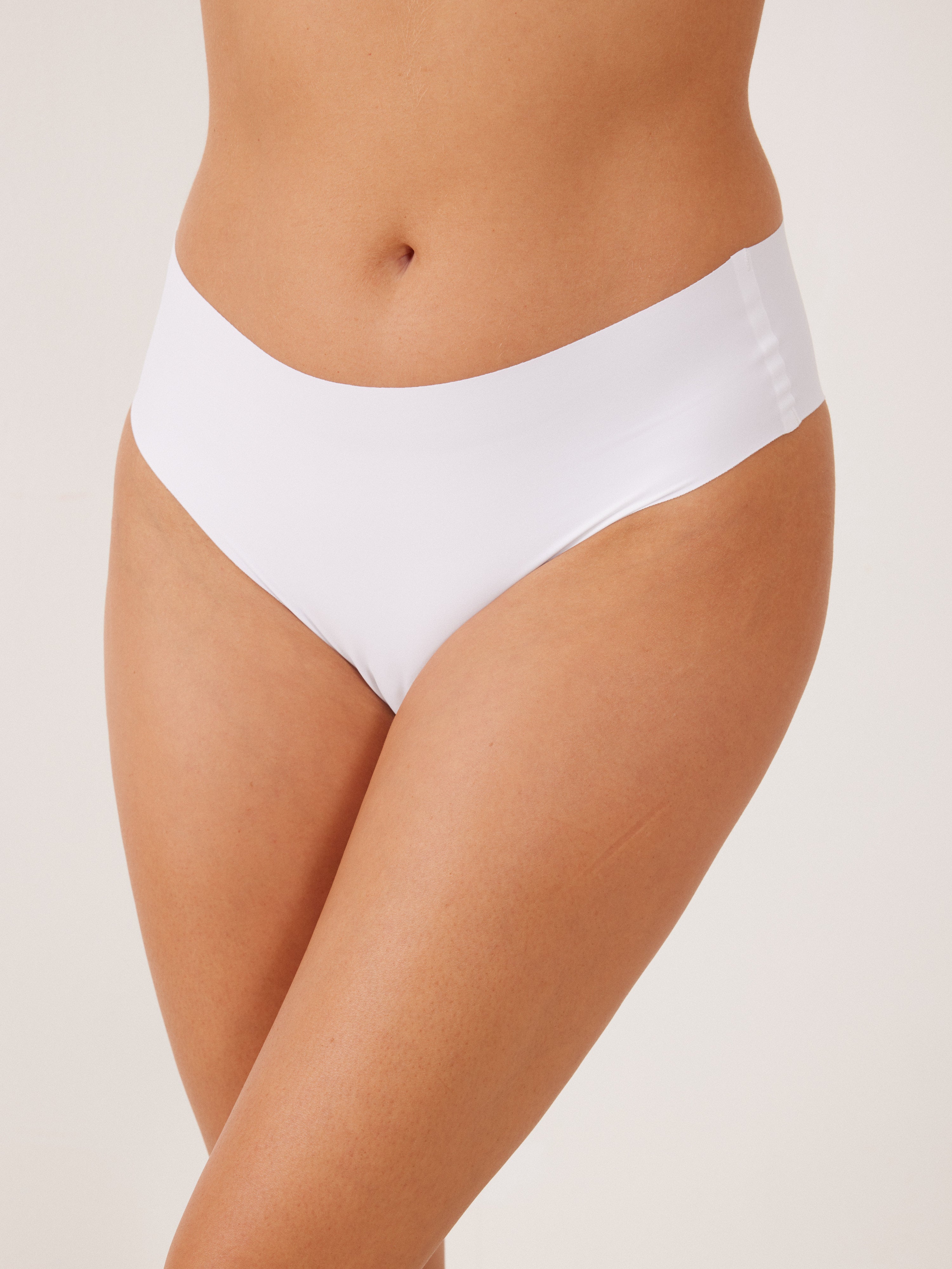 תחתון ברזילאי CLEAN CUT בוניטה - לבן