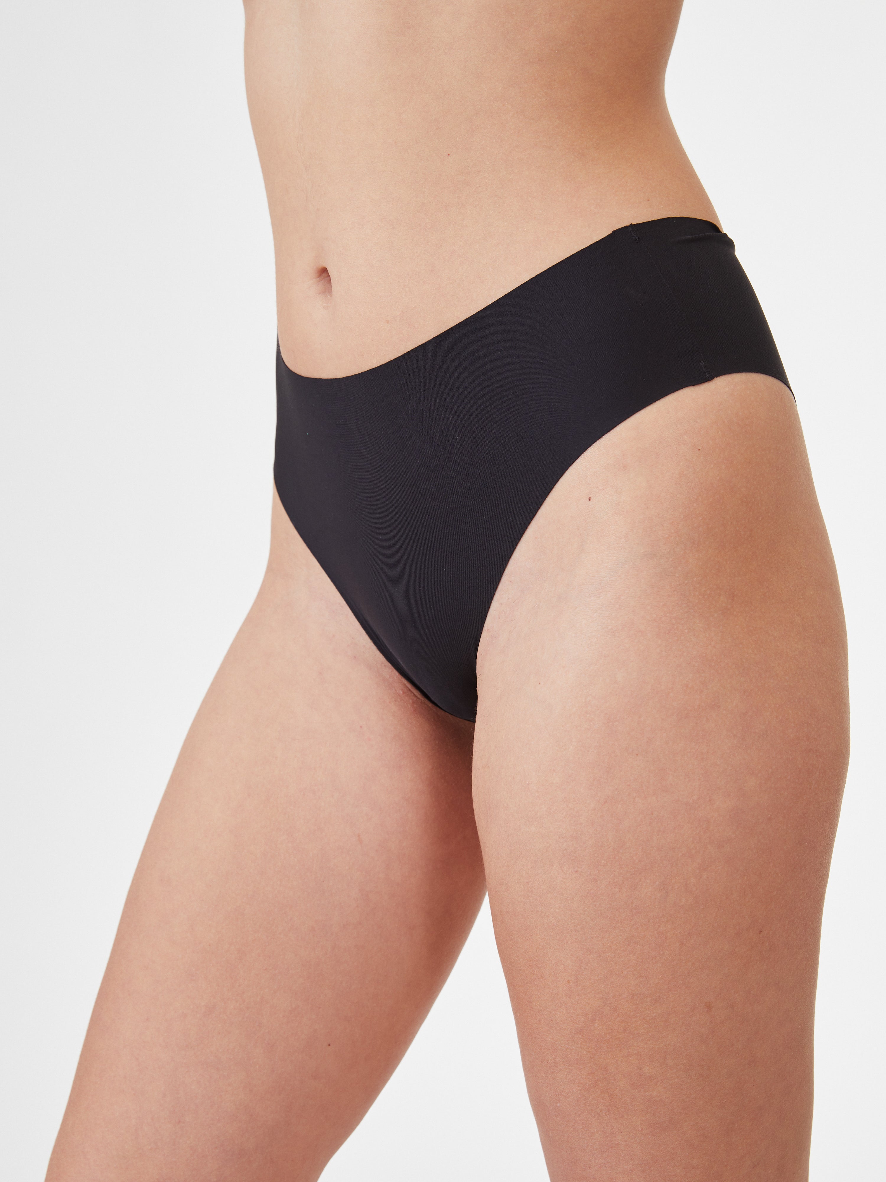 תחתון ברזילאי CLEAN CUT בוניטה - שחור