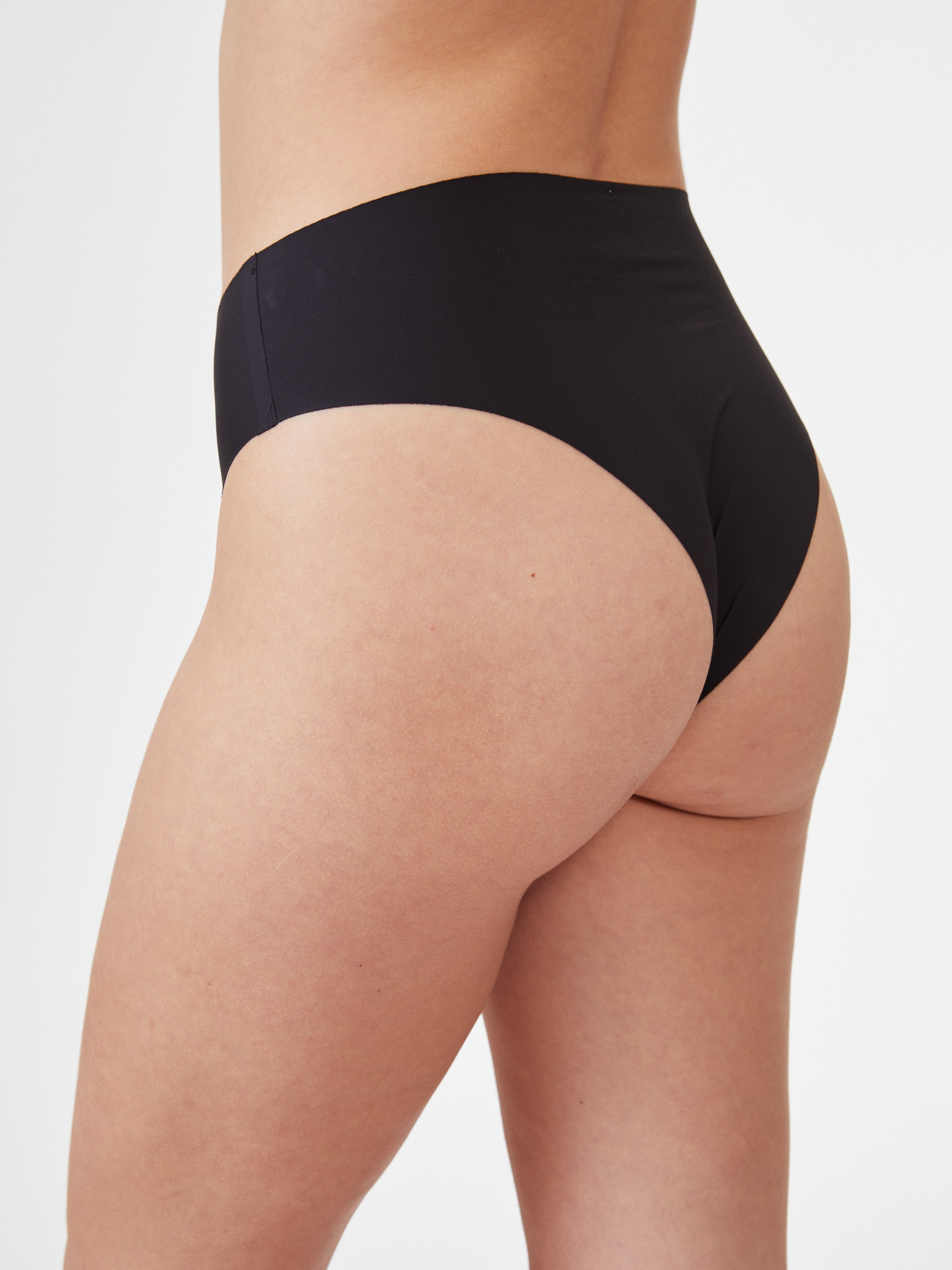 תחתון ברזילאי CLEAN CUT בוניטה - שחור