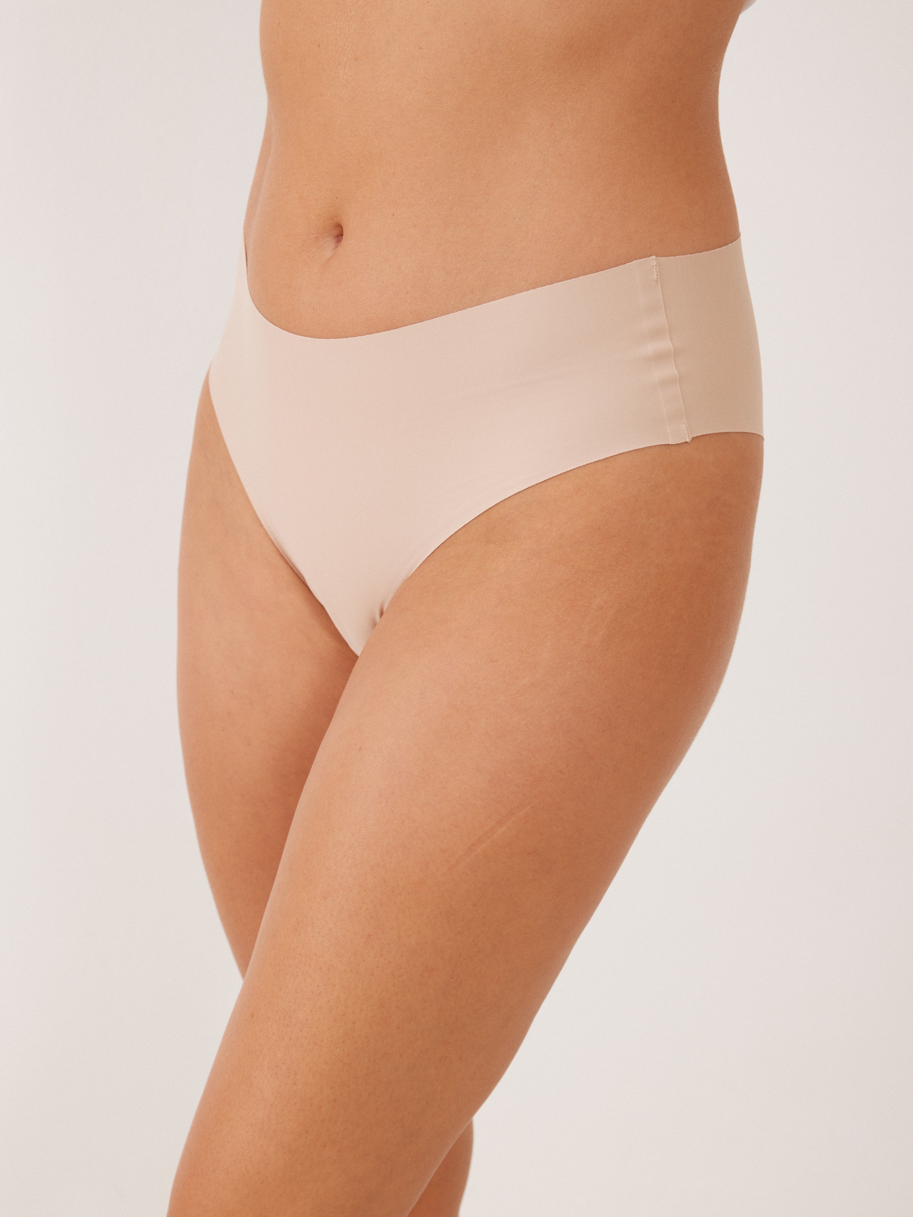 תחתון ברזילאי CLEAN CUT בוניטה - שמפניה