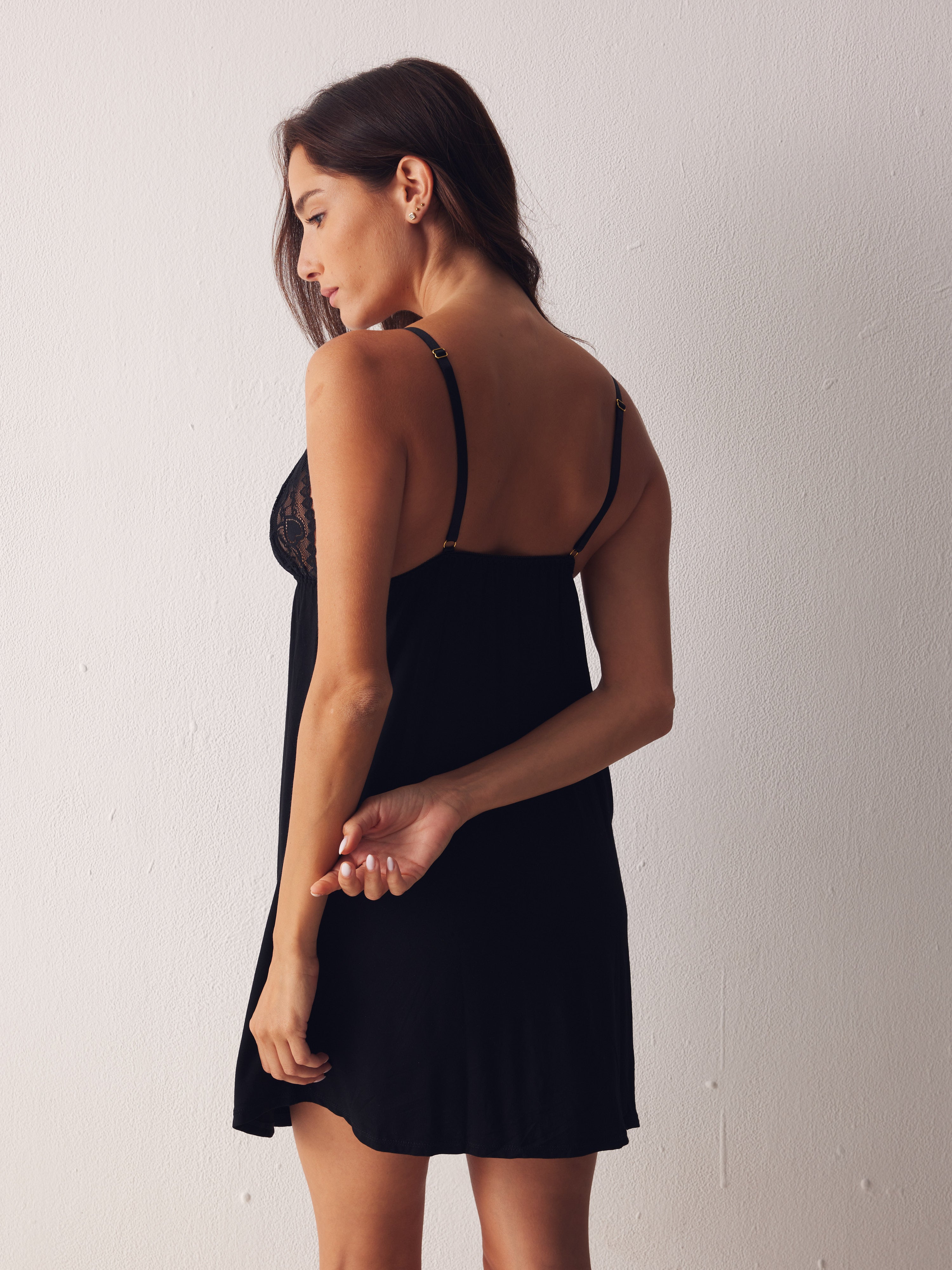 כותונת ויסקוזה תחרה - שחור