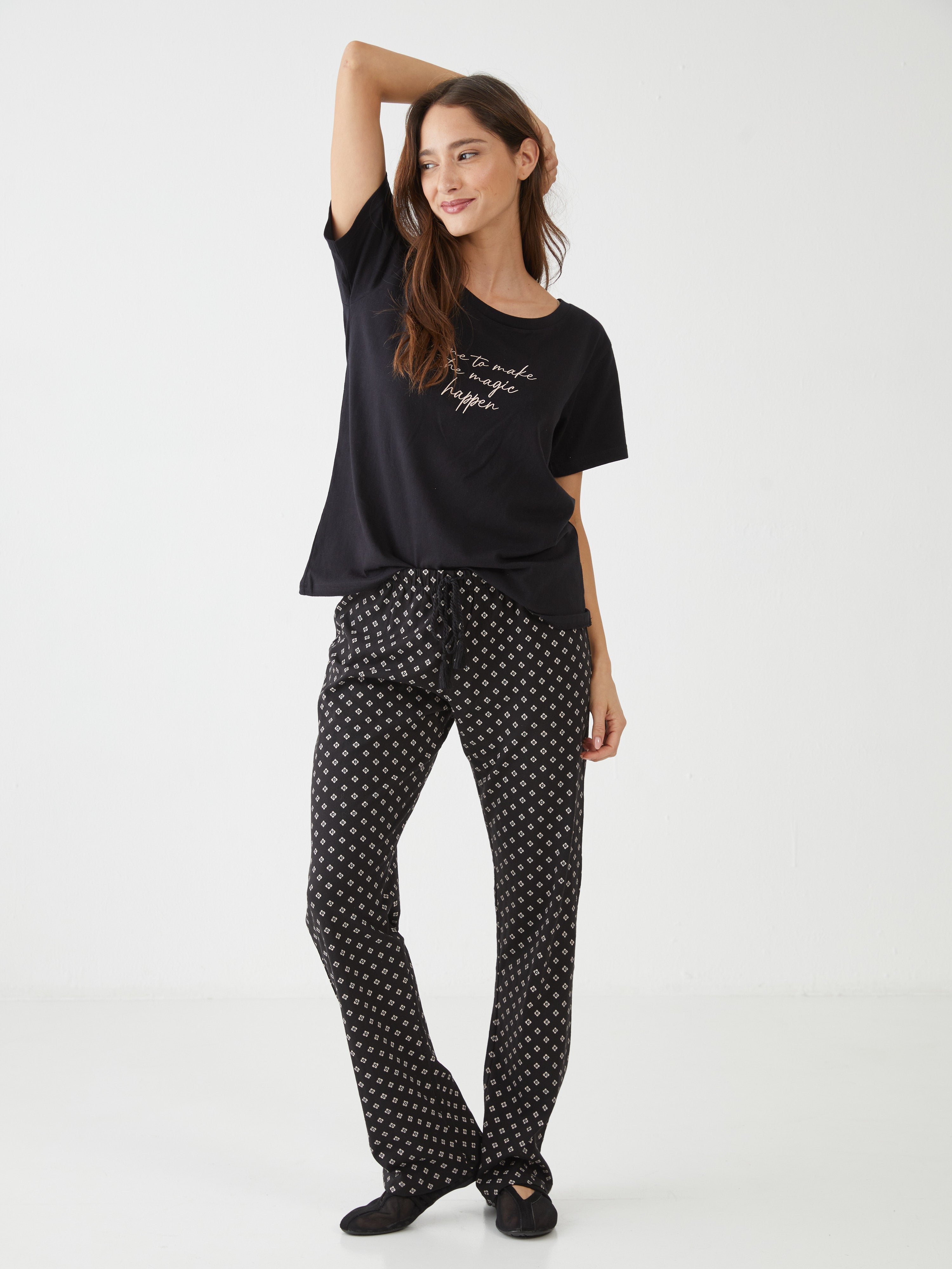 פיגמה מ.ארוך-פרחים - שחור