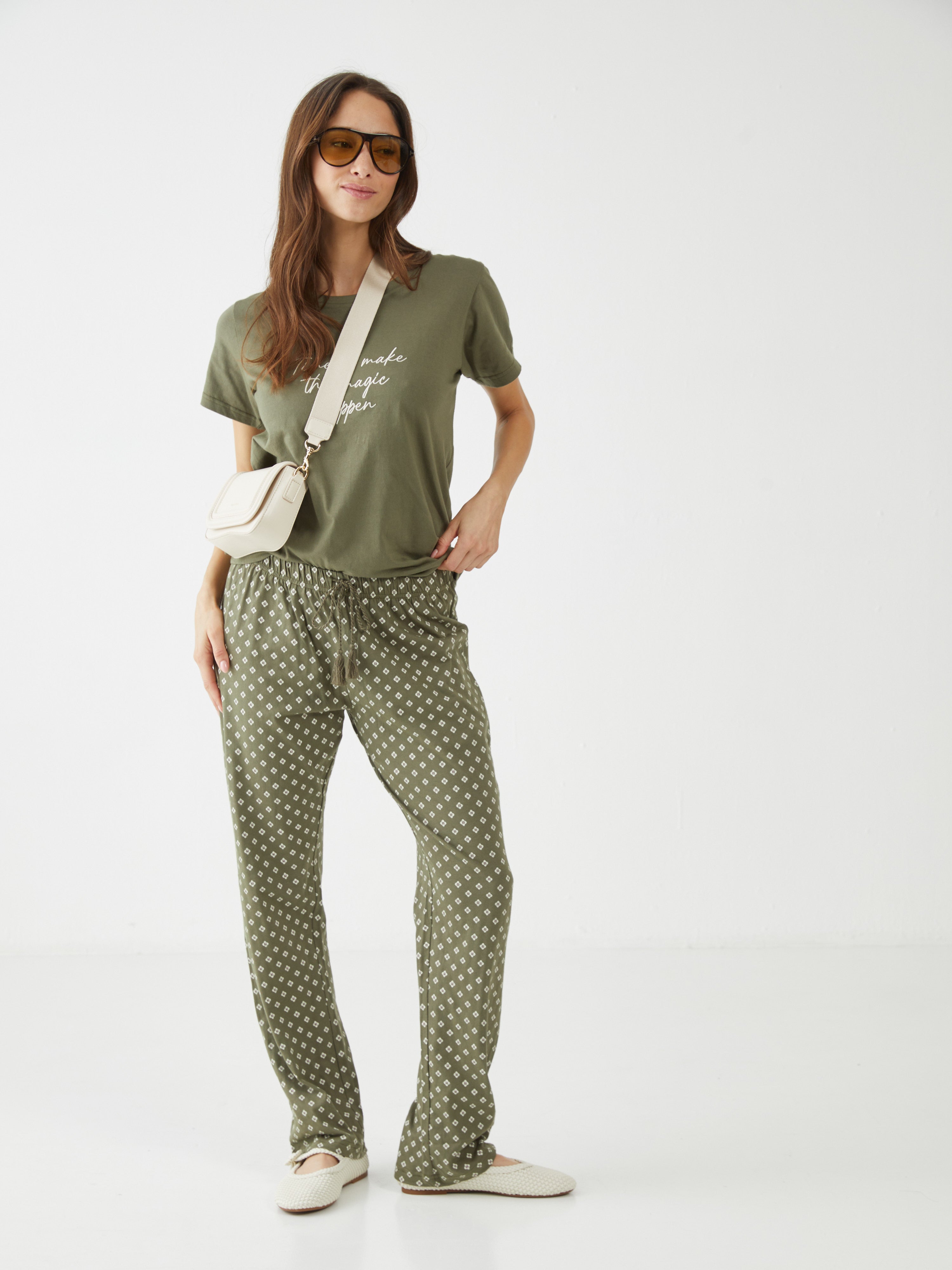 פיגמה מ.ארוך-פרחים - ירוק זית