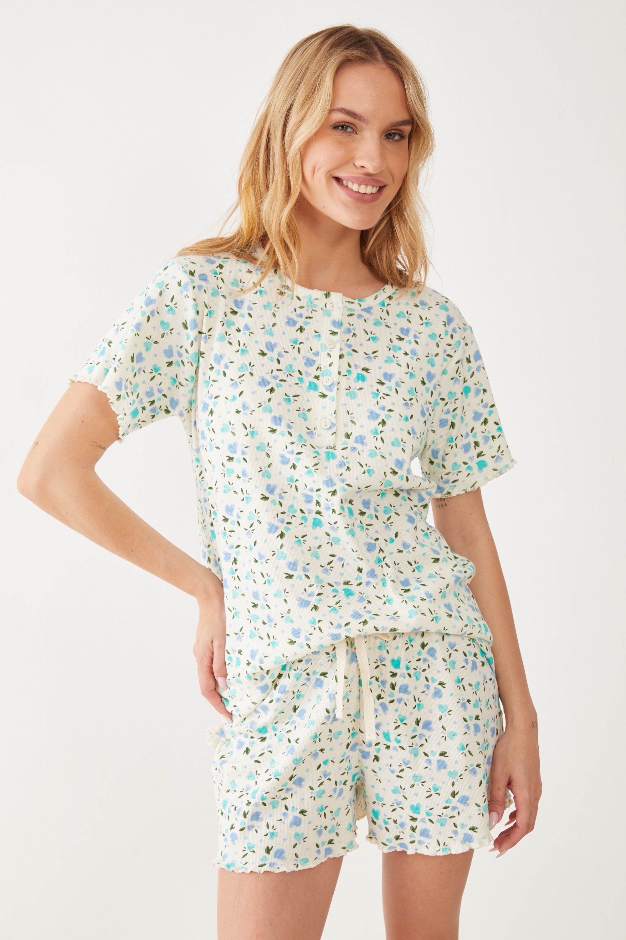 פיג'מה קצרה ריב- פרחונית