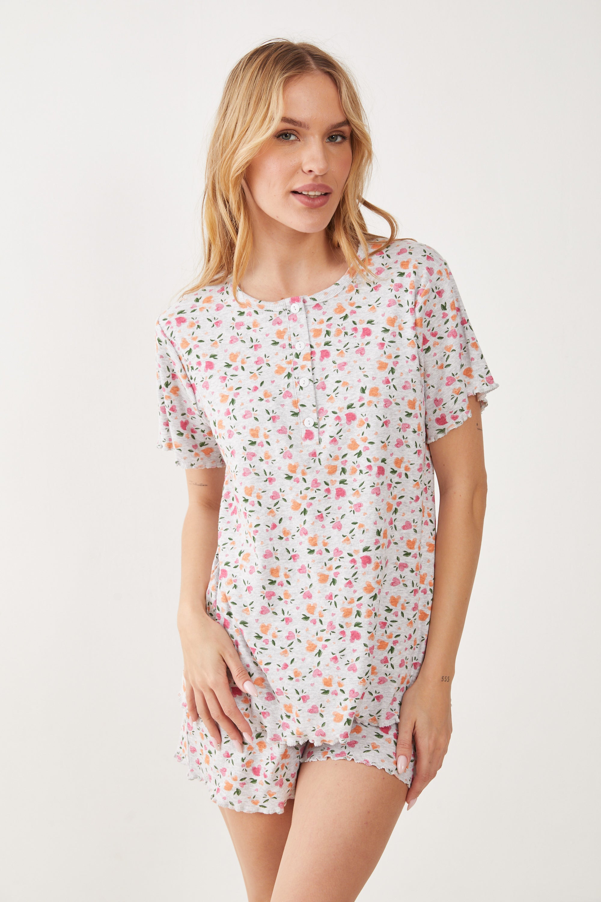 פיג'מה קצרה ריב- פרחונית