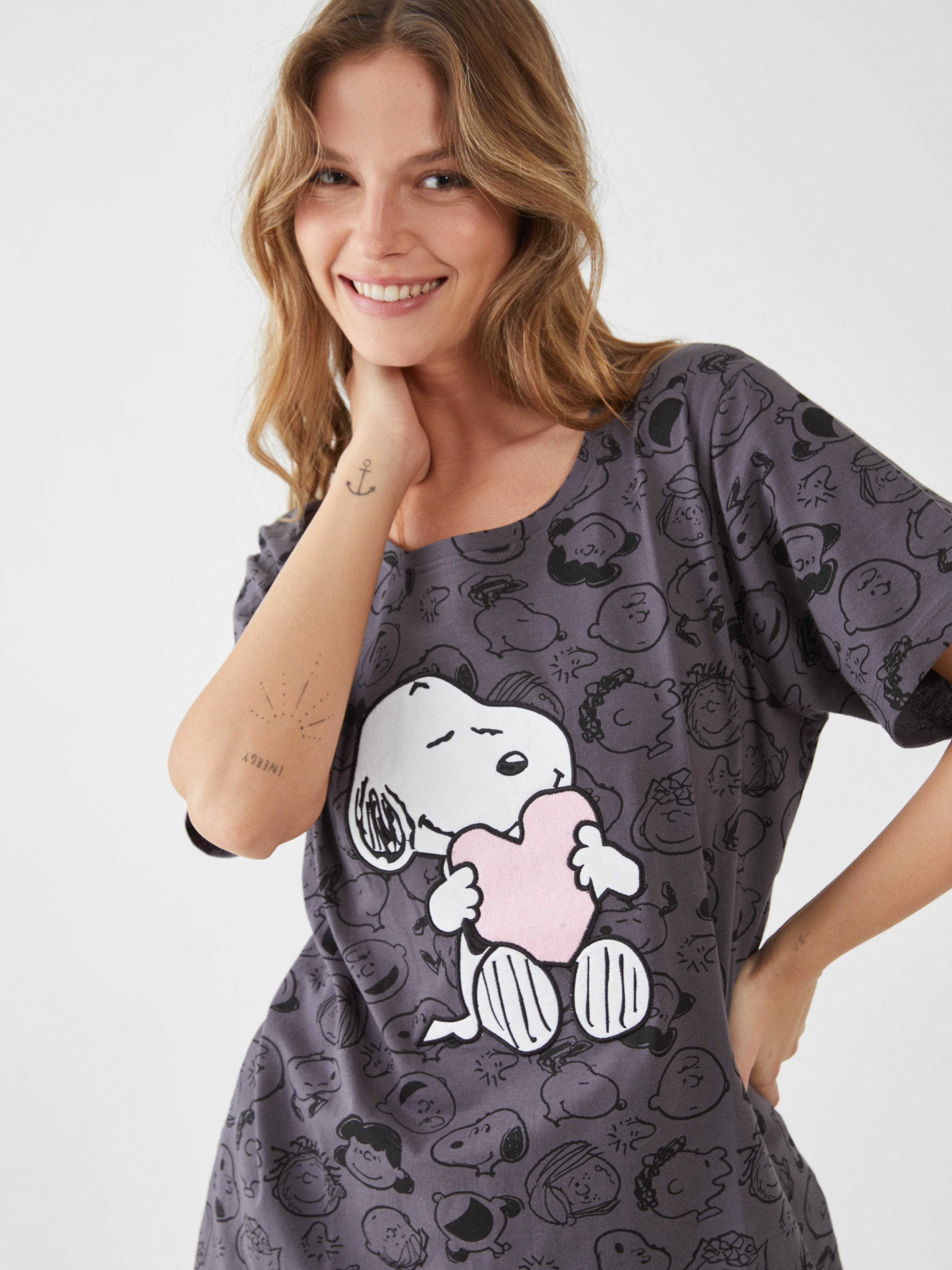 פיגמה כותנה מ.קצר- סנופי לב וחברים - אפור כהה