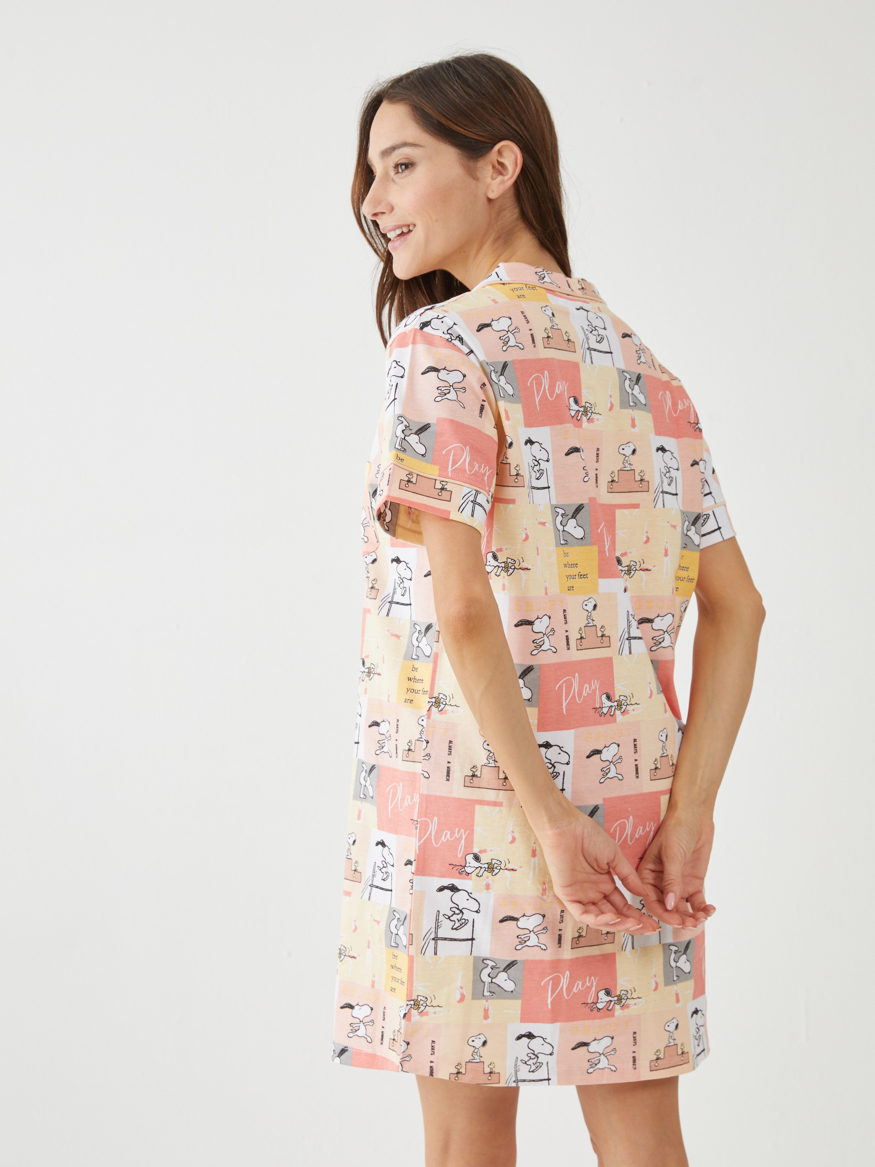 חולצת שינה כותנה- סנופי משחק - אפרסק