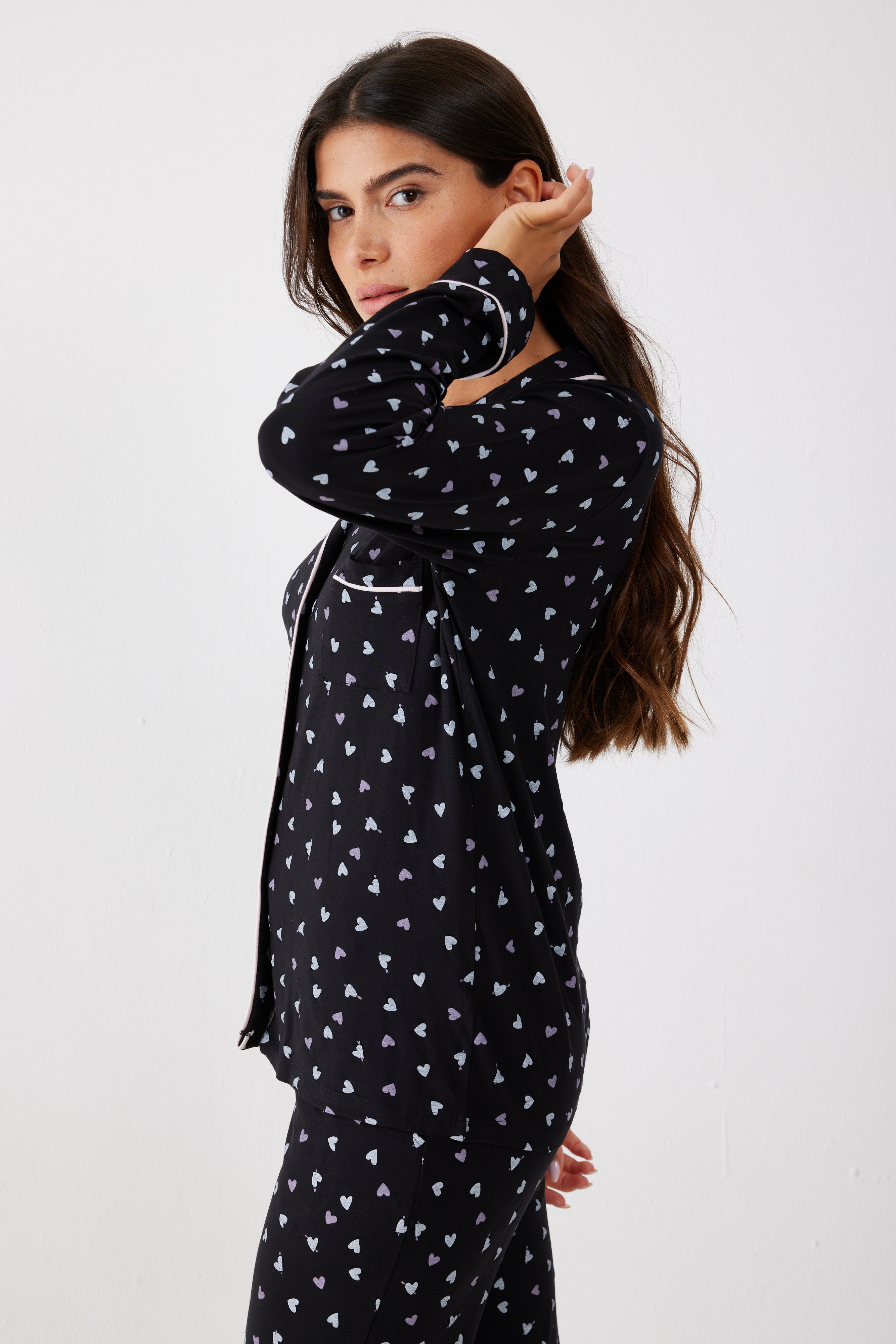 פיג'מה מכופתרת ויסקוזה - שחור