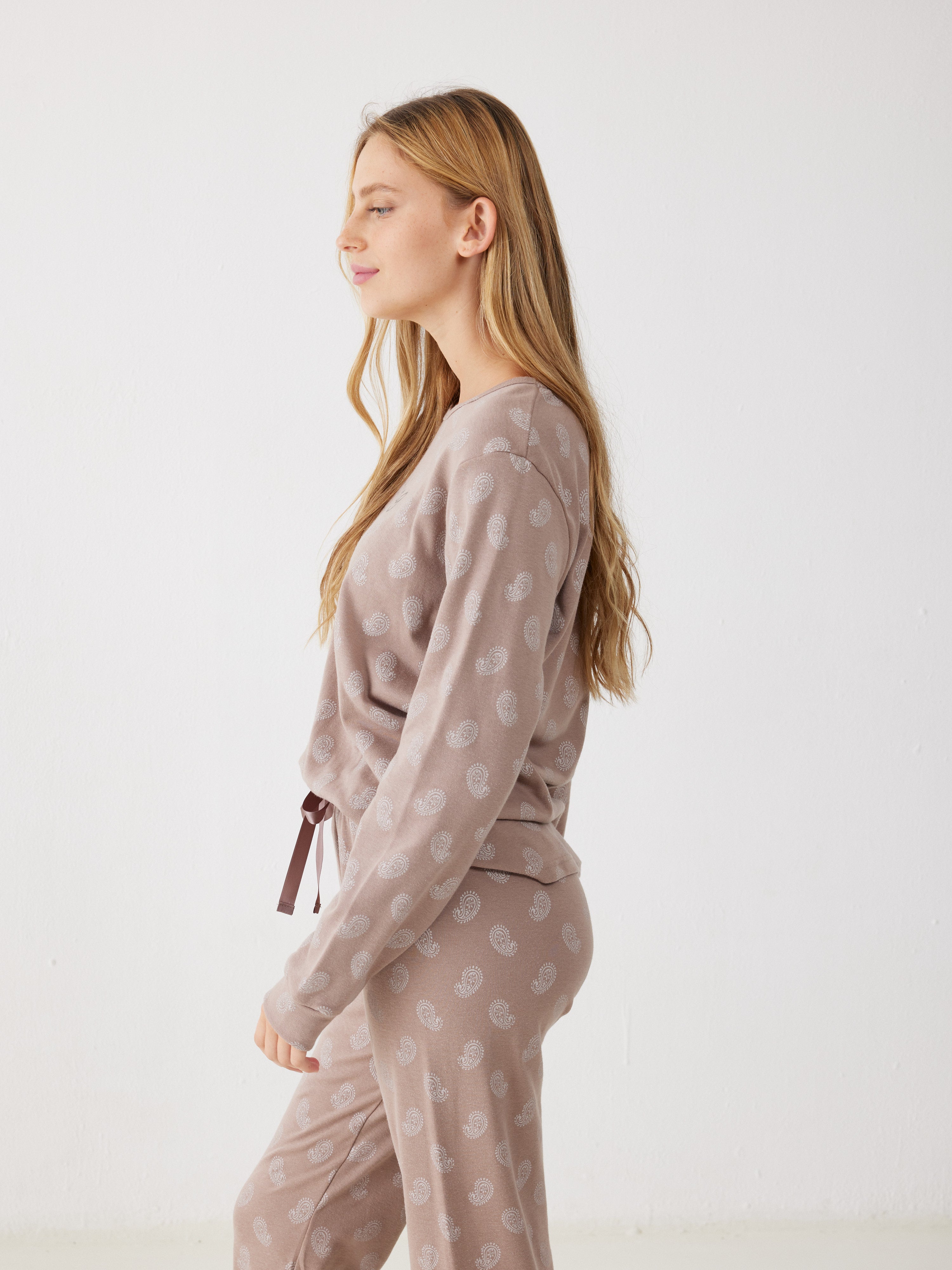 פיג'מה פייזלי אינטרלוק - קפה