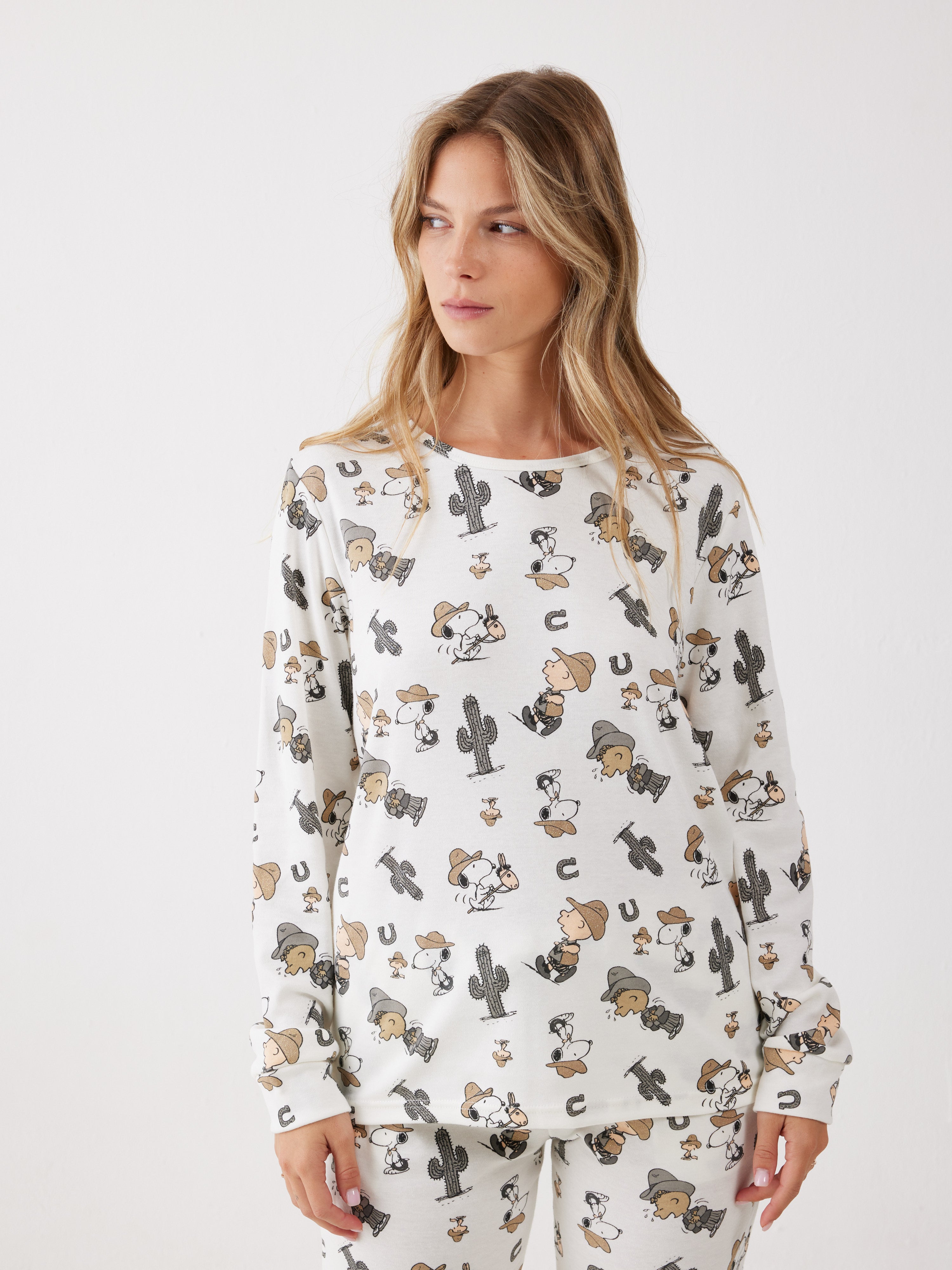 פיג'מה סנופי אינטרלוק - שמנת**