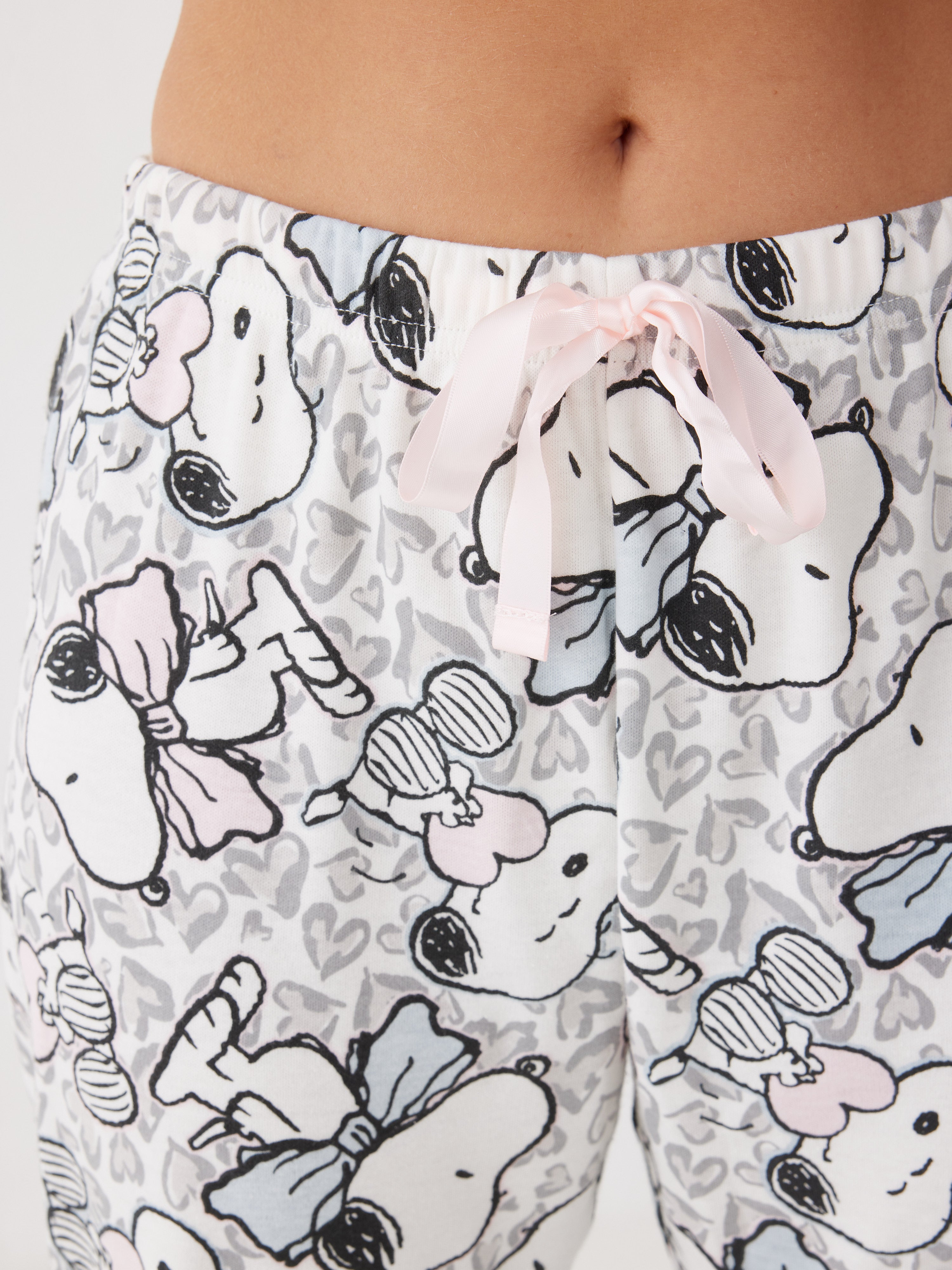 פיג'מה מכופתרת סנופי אינטרלוק - שמנת