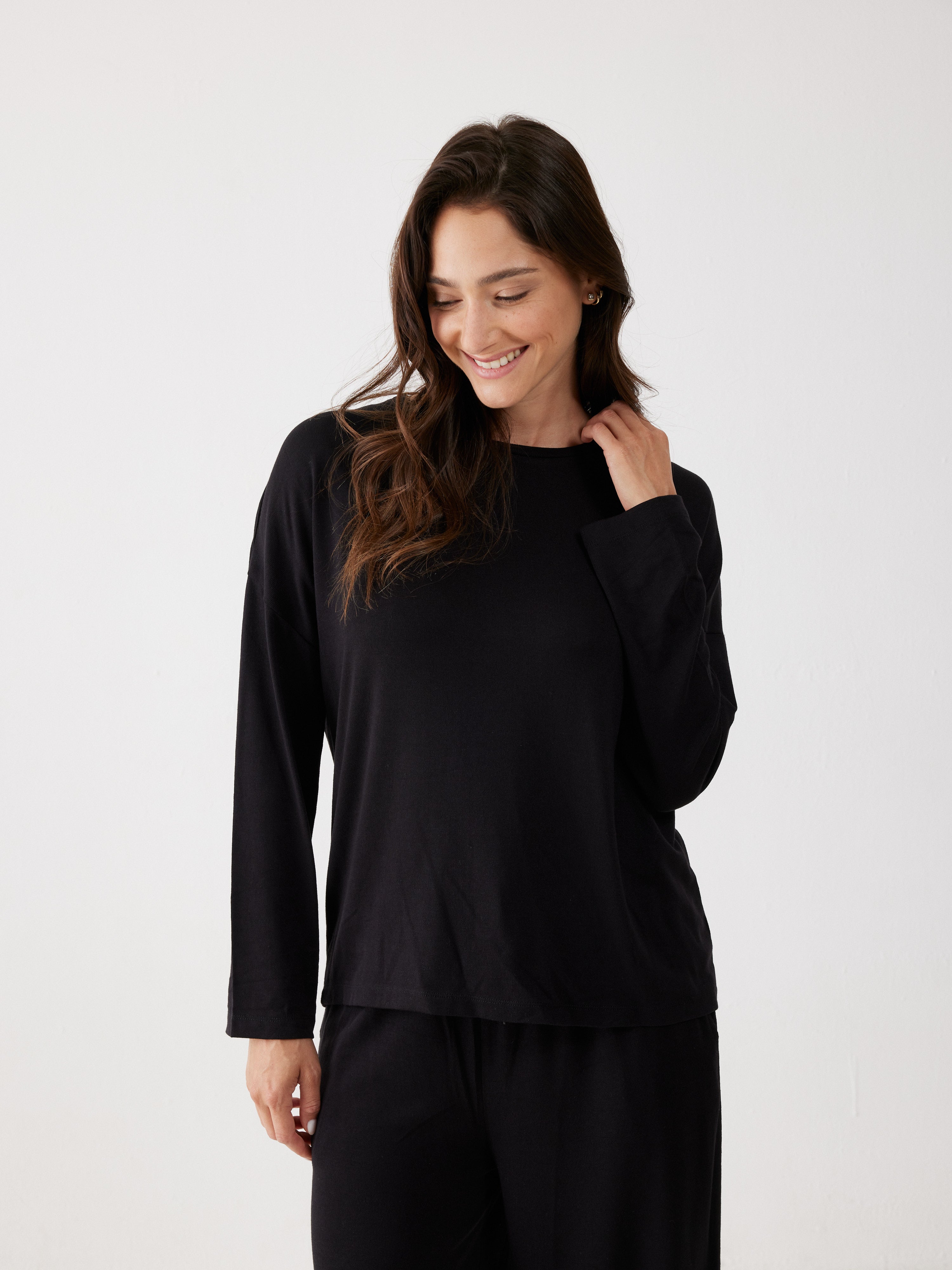 חליפת פנאי סריג דק - שחור