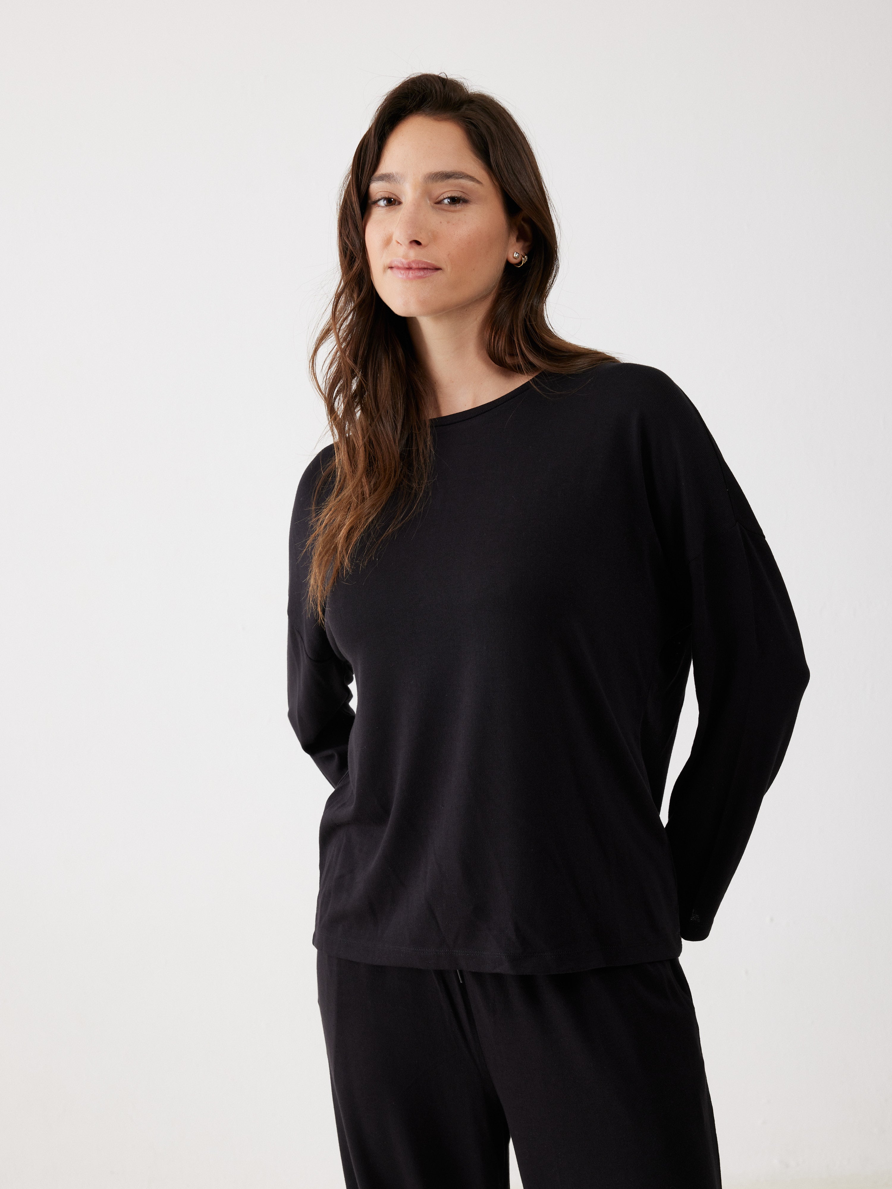 חליפת פנאי סריג דק - שחור