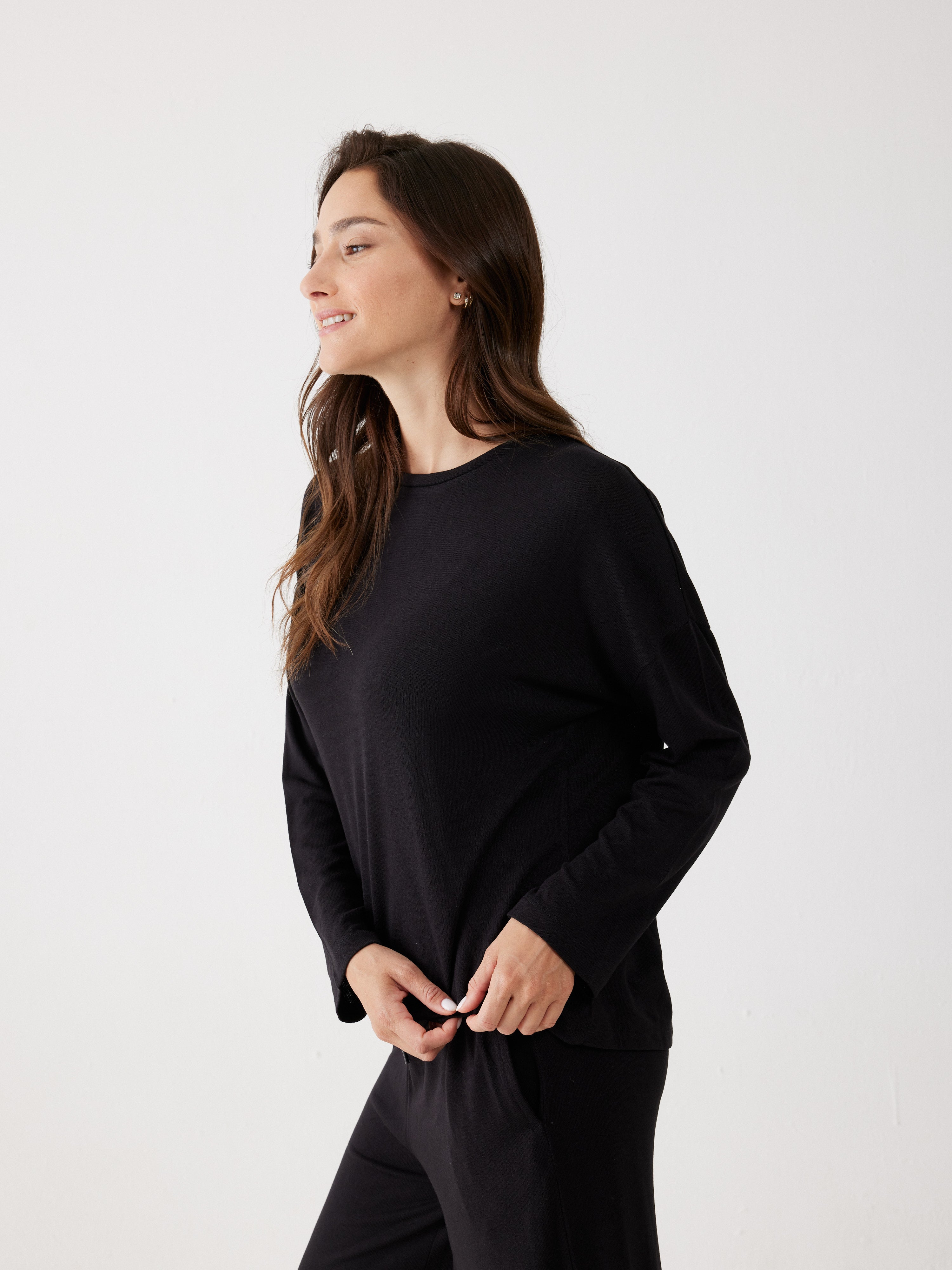 חליפת פנאי סריג דק - שחור