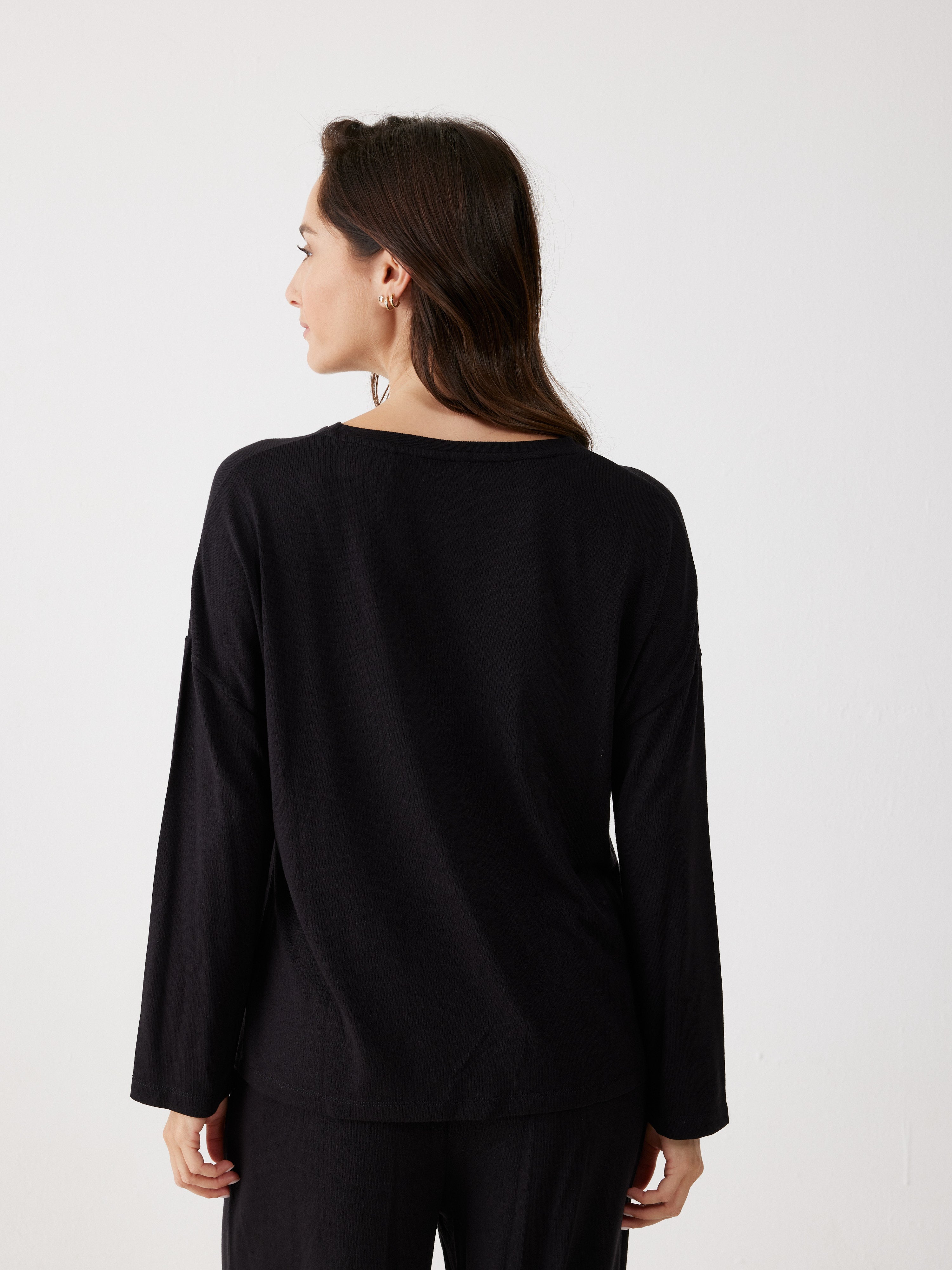 חליפת פנאי סריג דק - שחור