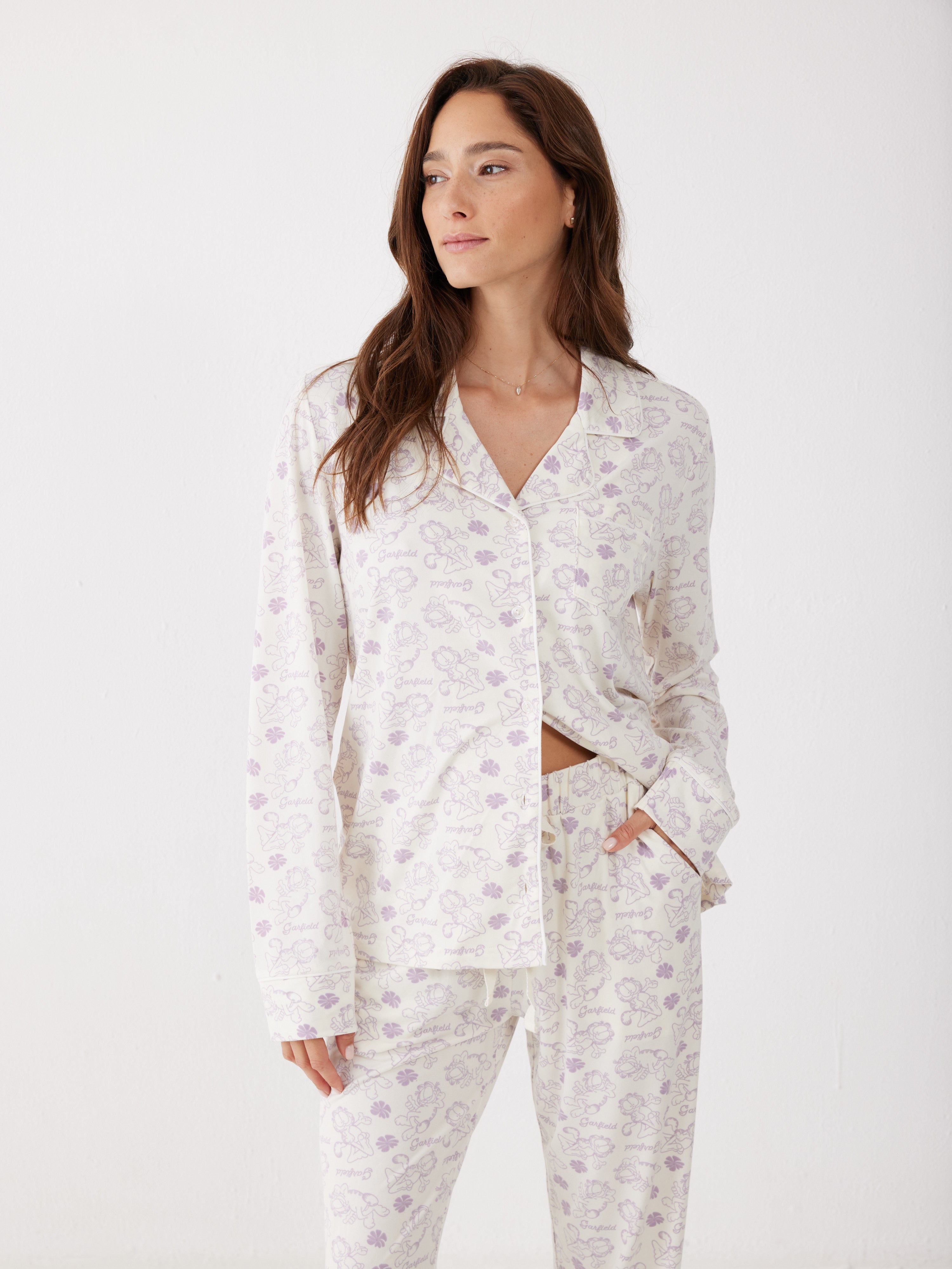 פיג'מה מכופתרת גארפילד יאמי - שמנת