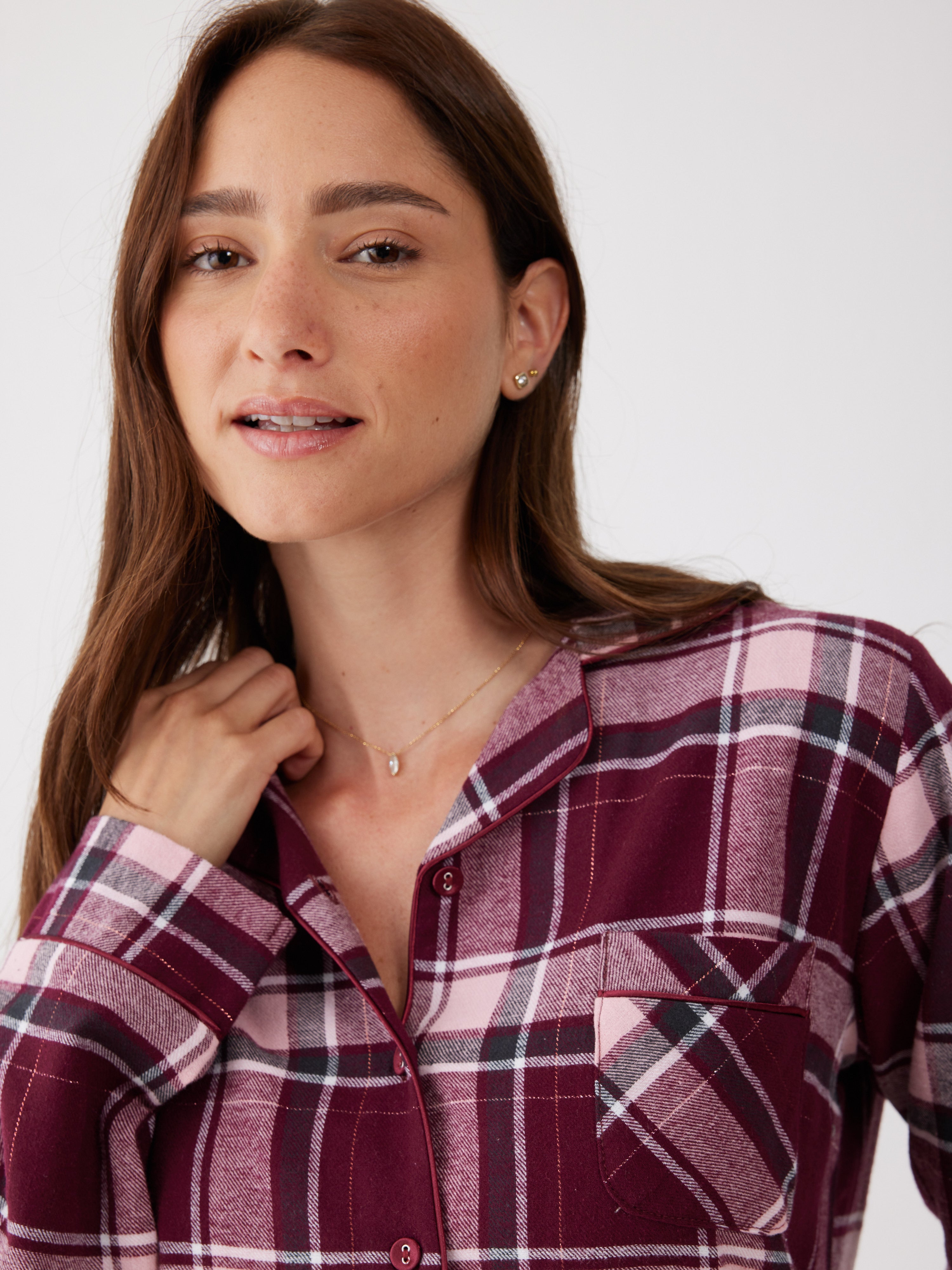 פיג'מת פלנל מכופתרת מכנס קצר - בורדו