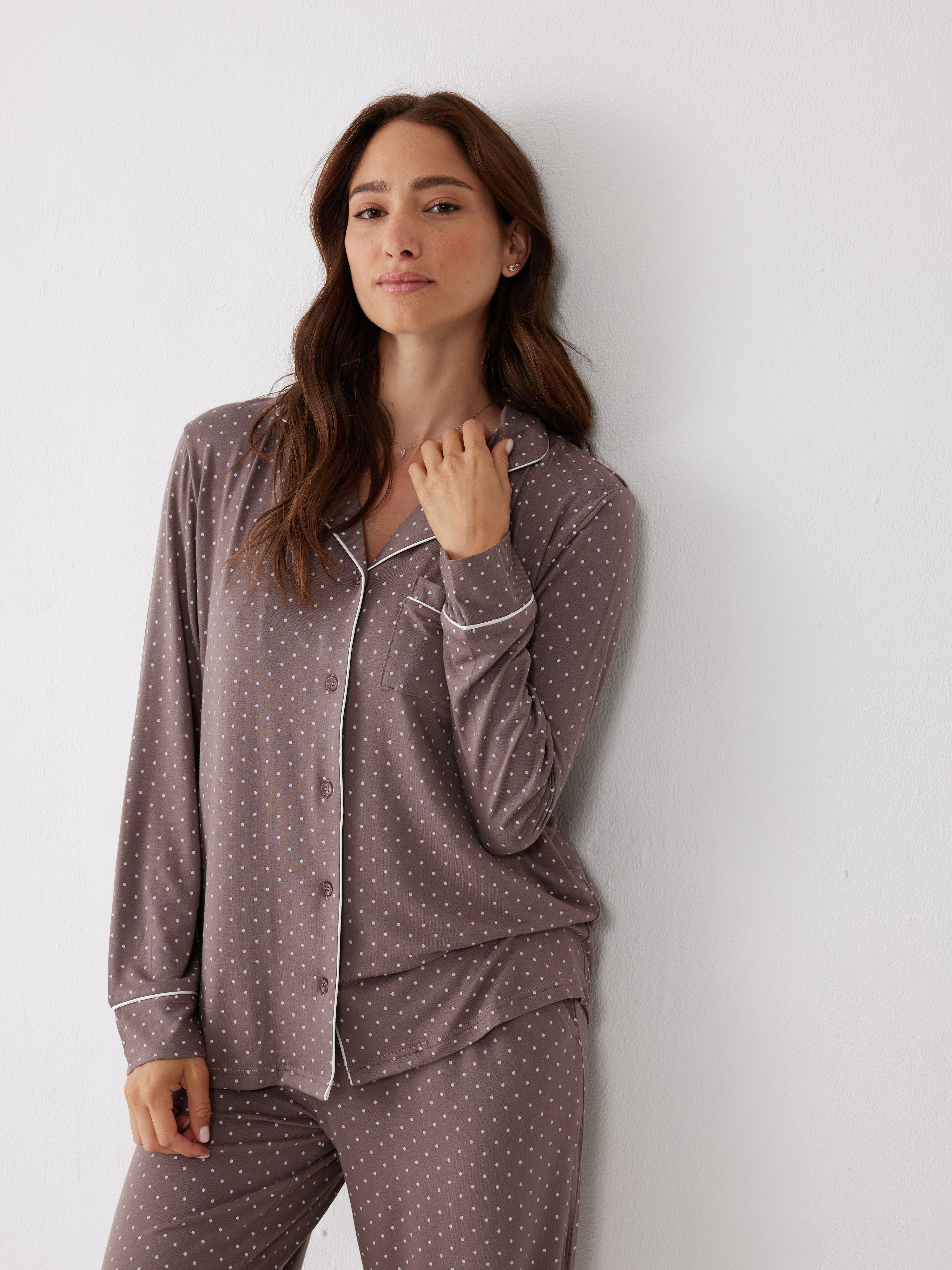 פיג'מה מכופתרת נקודות ויסקוזה - חום