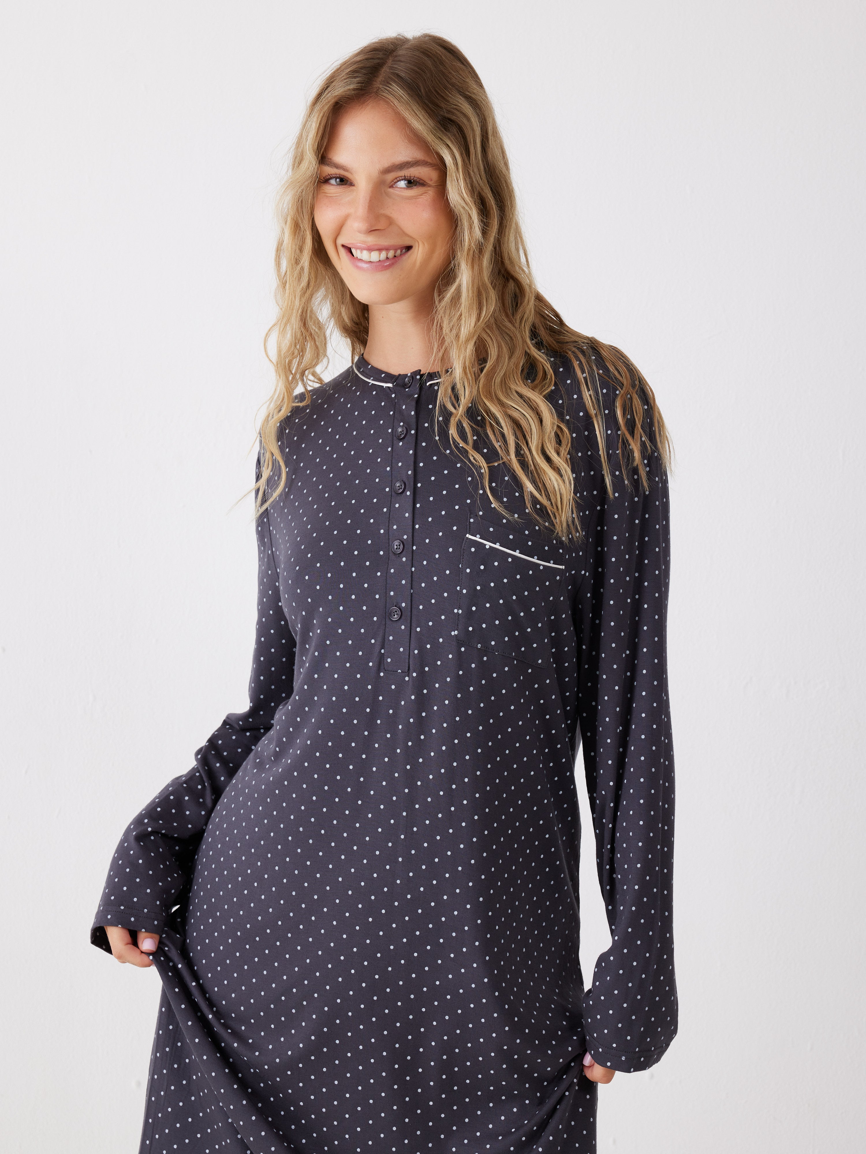 כותונת נקודות ויסקוזה - אפור כהה