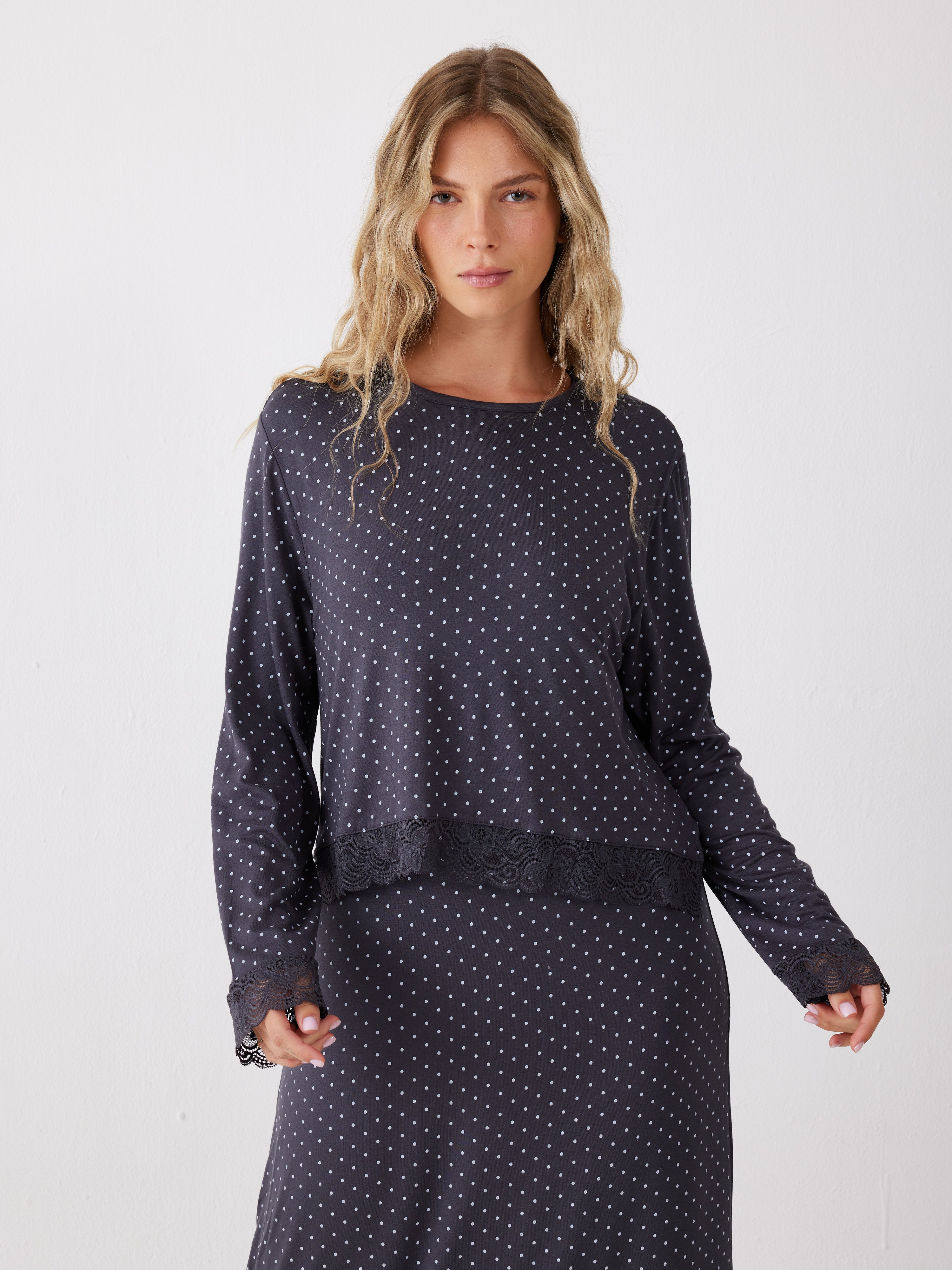 כותונת שרוול 3/4 נקודות ויסקוזה - אפור כהה