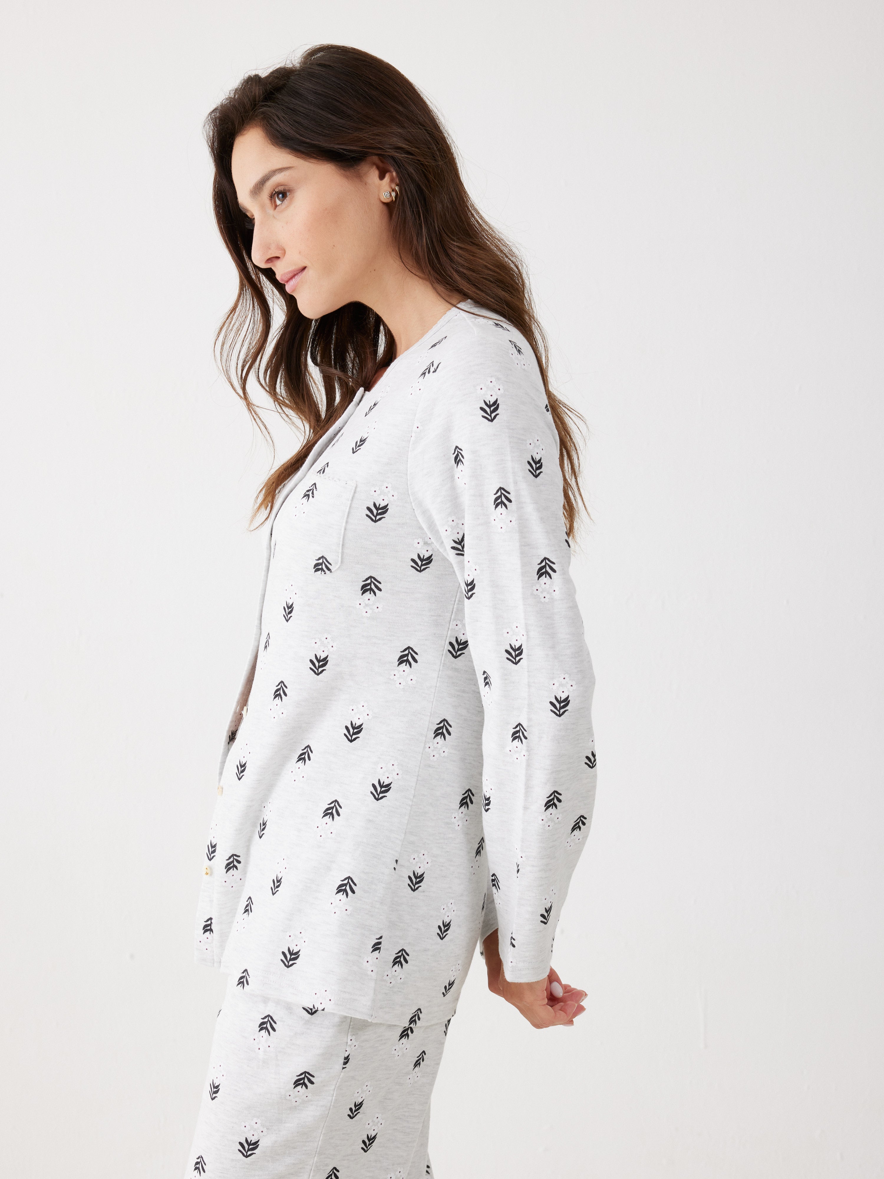 פיג'מה מכופתרת פרחים 100% כותנה - אפור