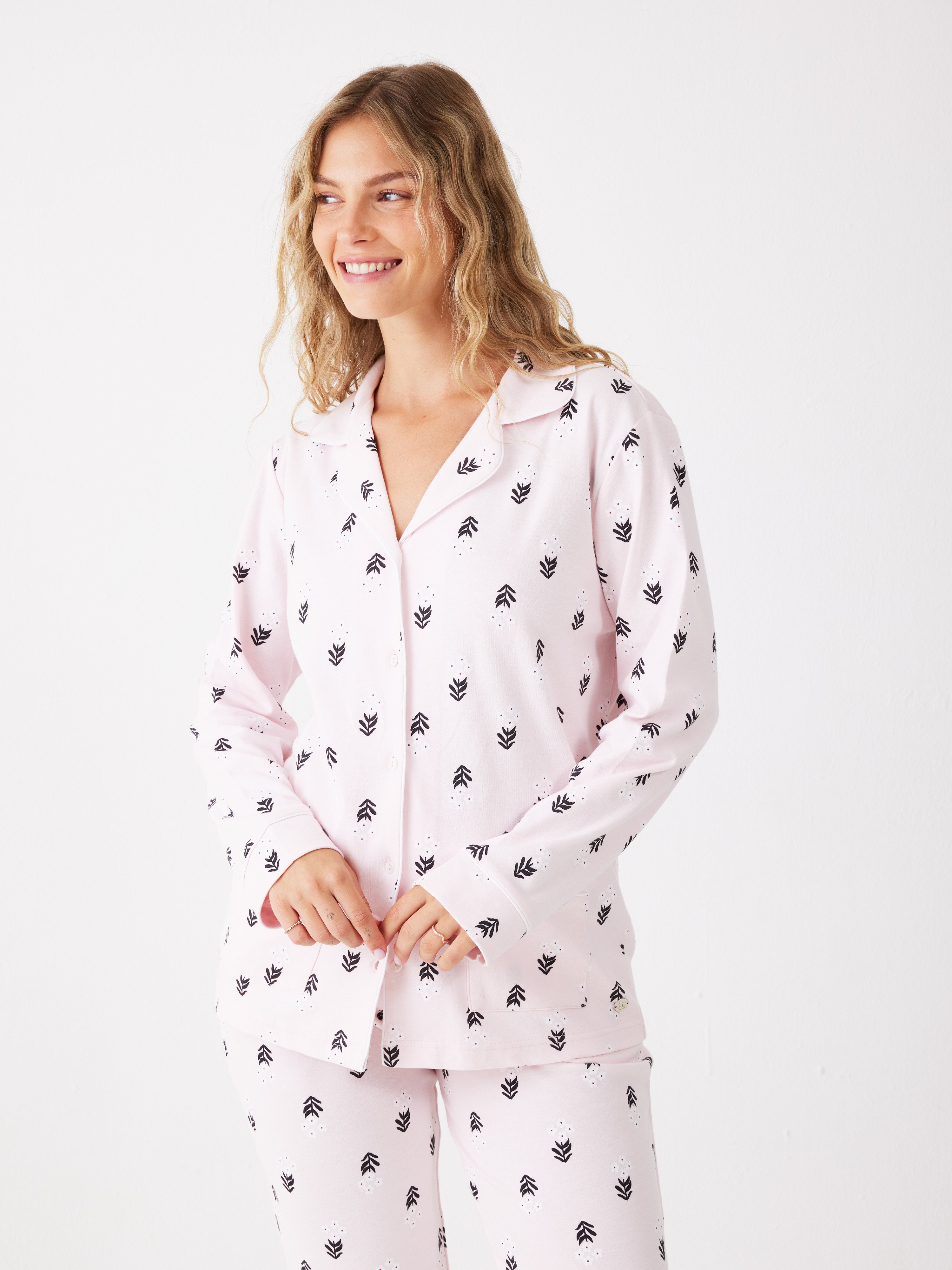 פיג'מה מכופתרת פרחים 100% כותנה - ורוד