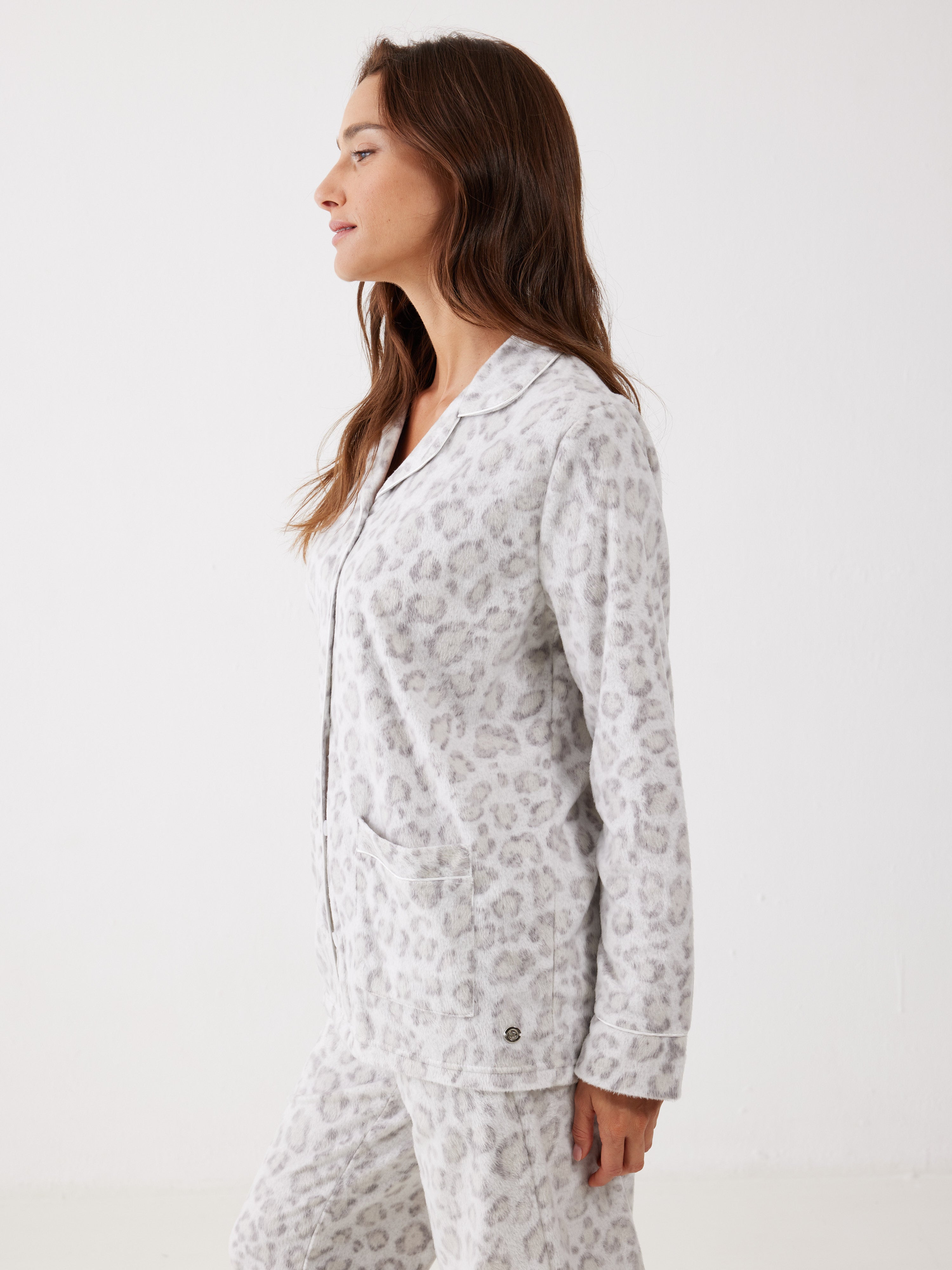 פיג'מה מנומרת מכופתרת מינק - שמנת