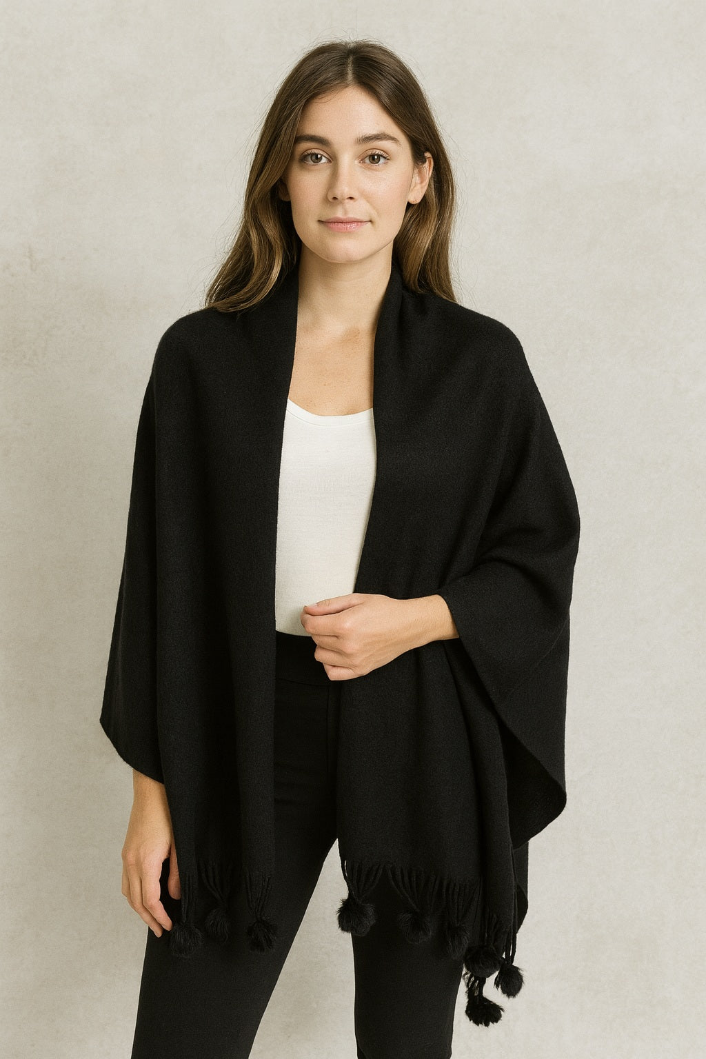 שאל פונפונים - שחור