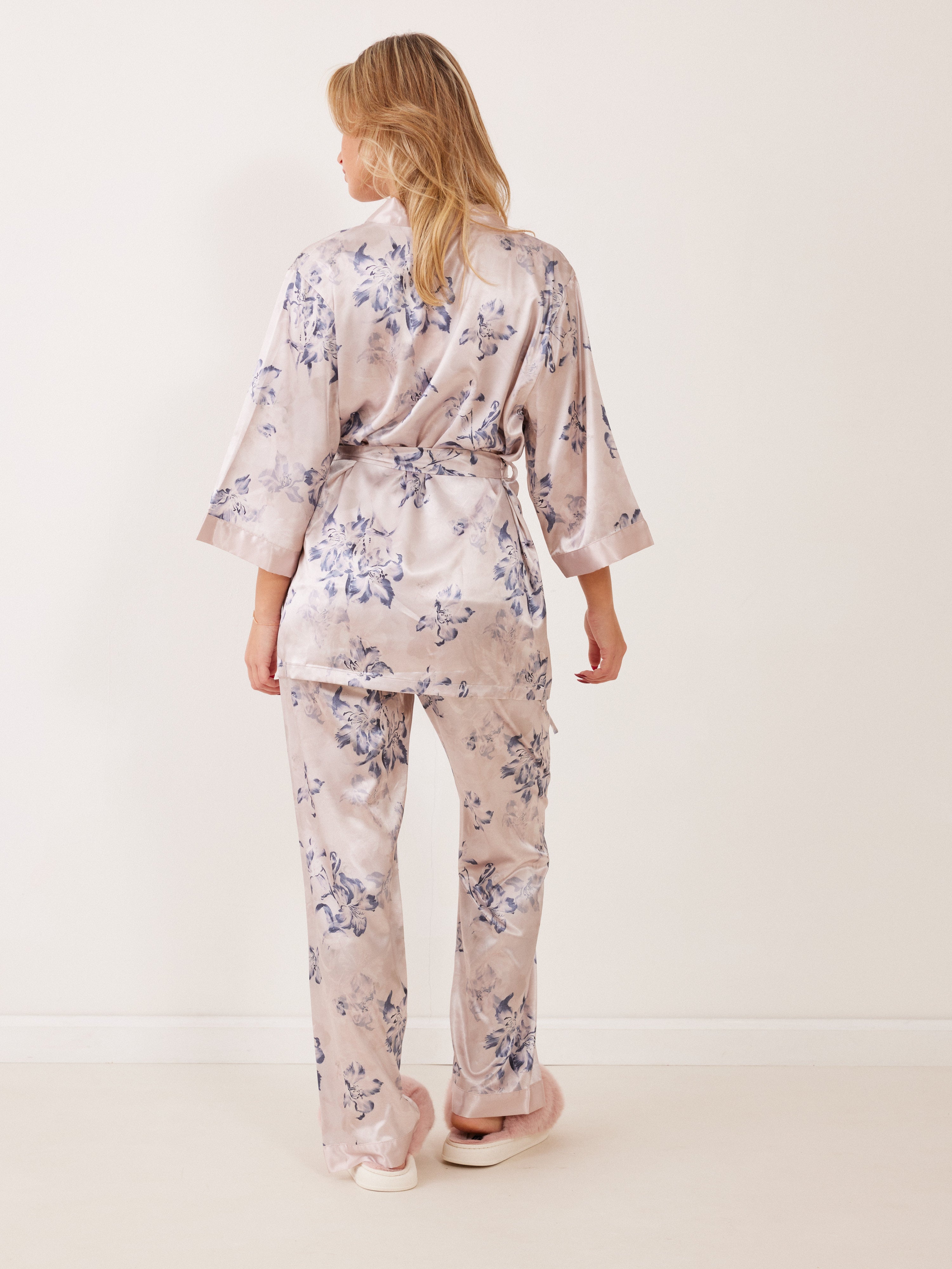 חליפת קימנו 3 חלקים מודפס - ניוד