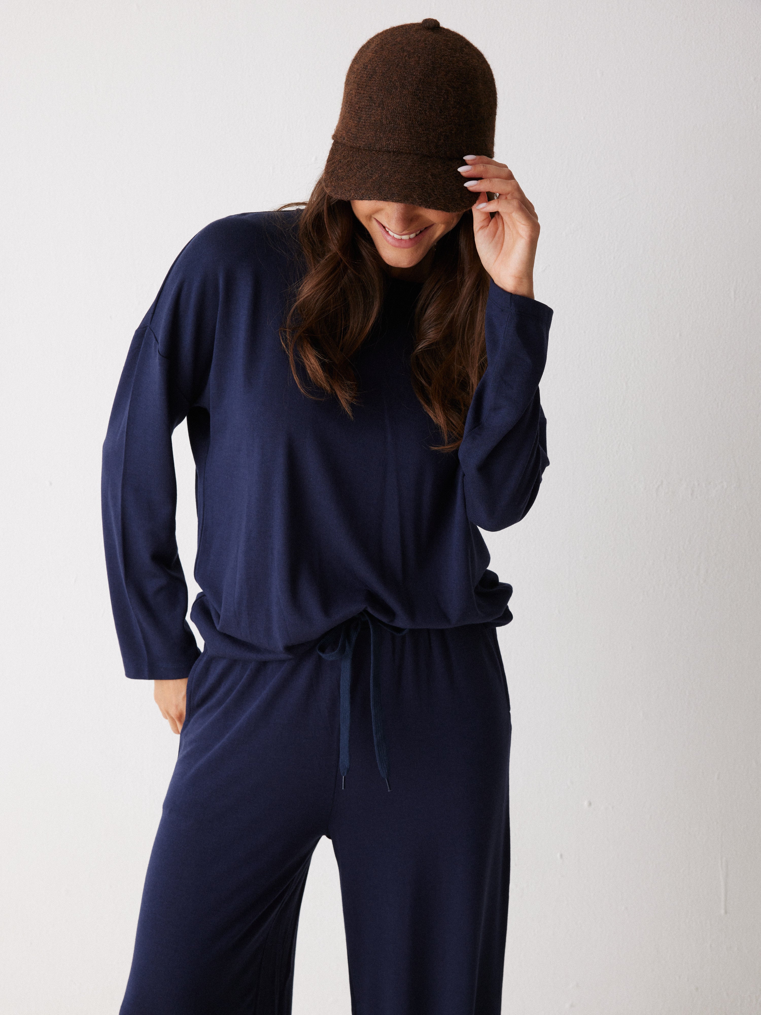 חליפת פנאי סריג דק - כחול