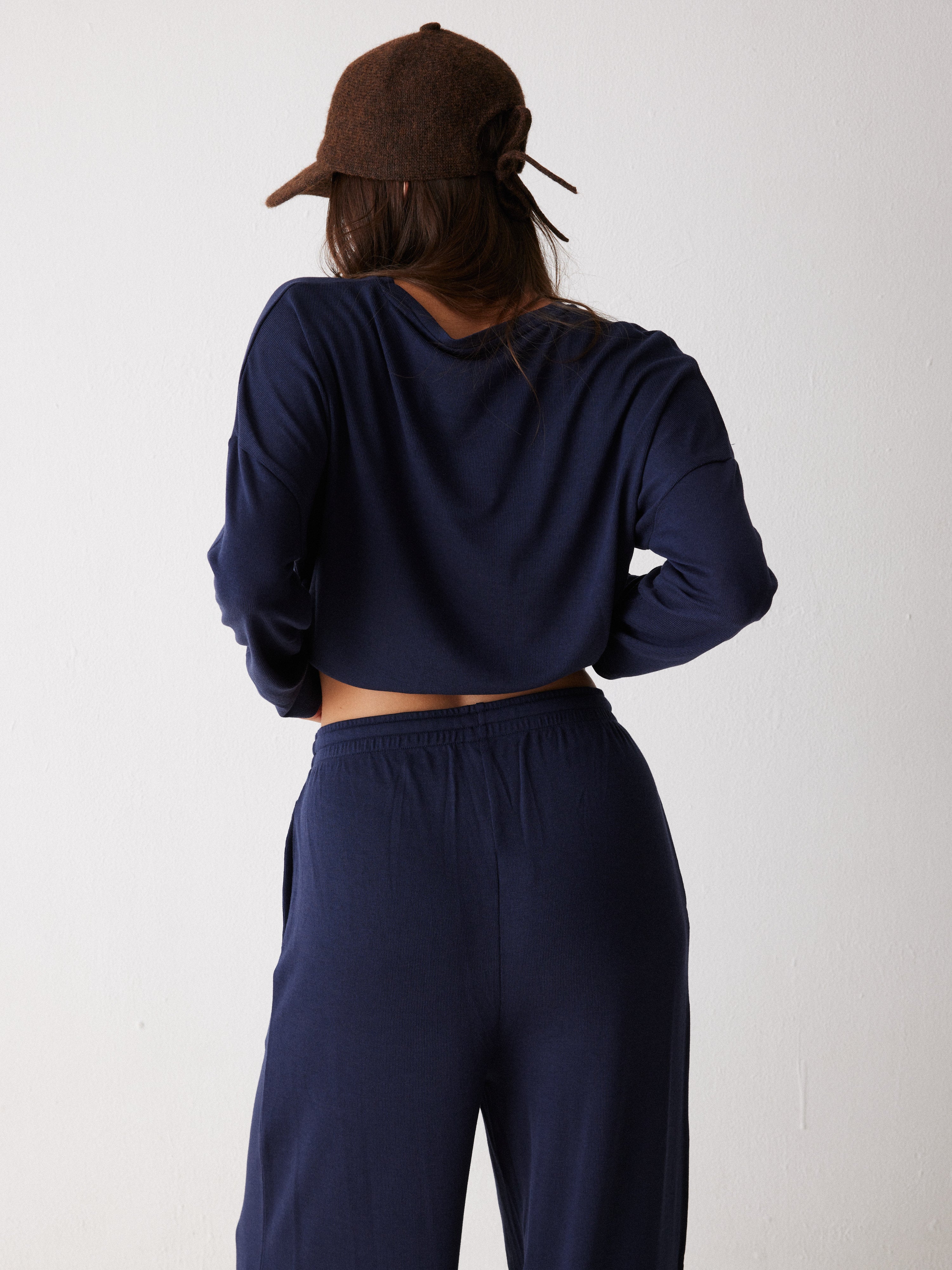 חליפת פנאי סריג דק - כחול