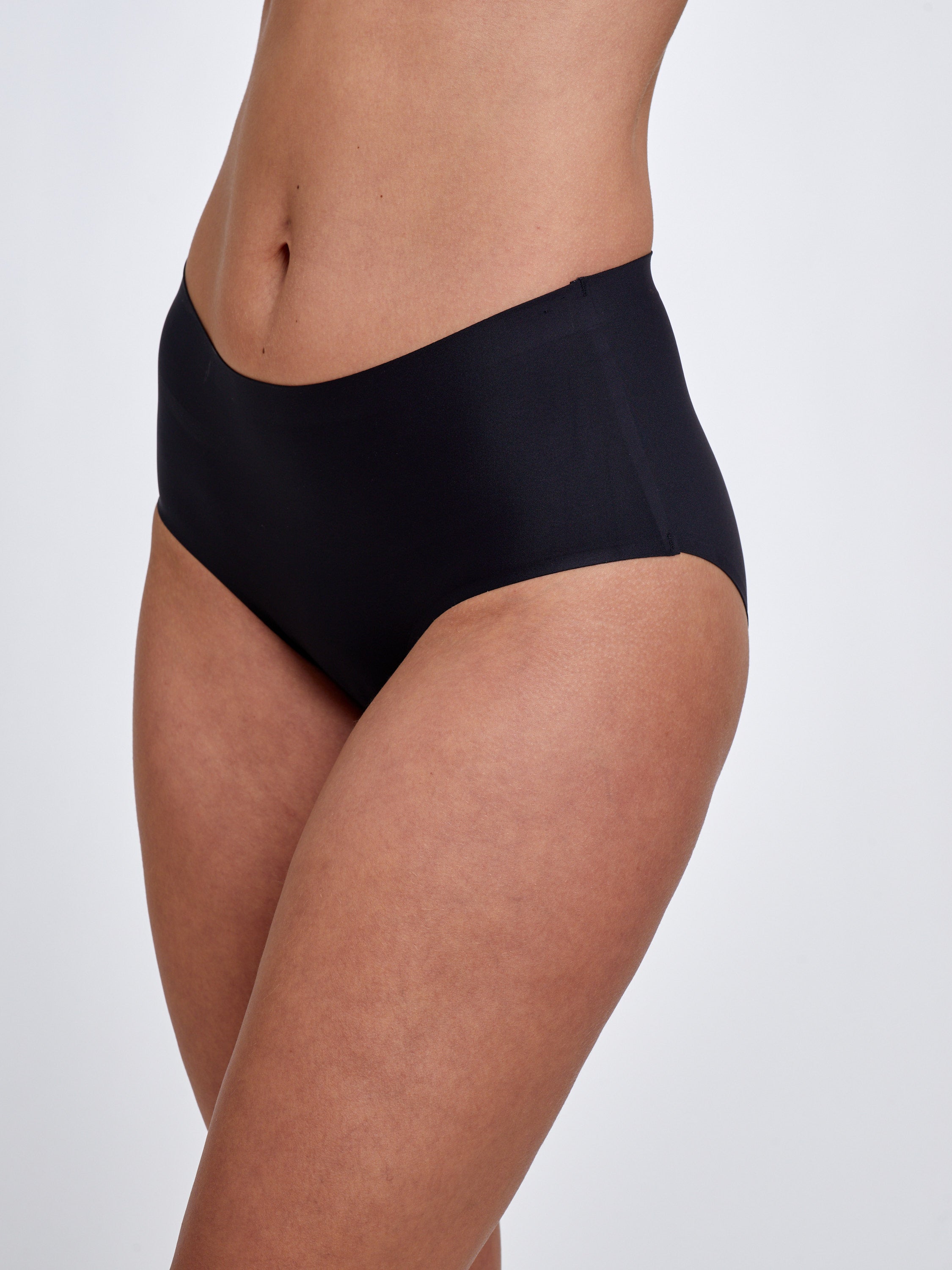 תחתון מקסי INVISIBLE - שחור