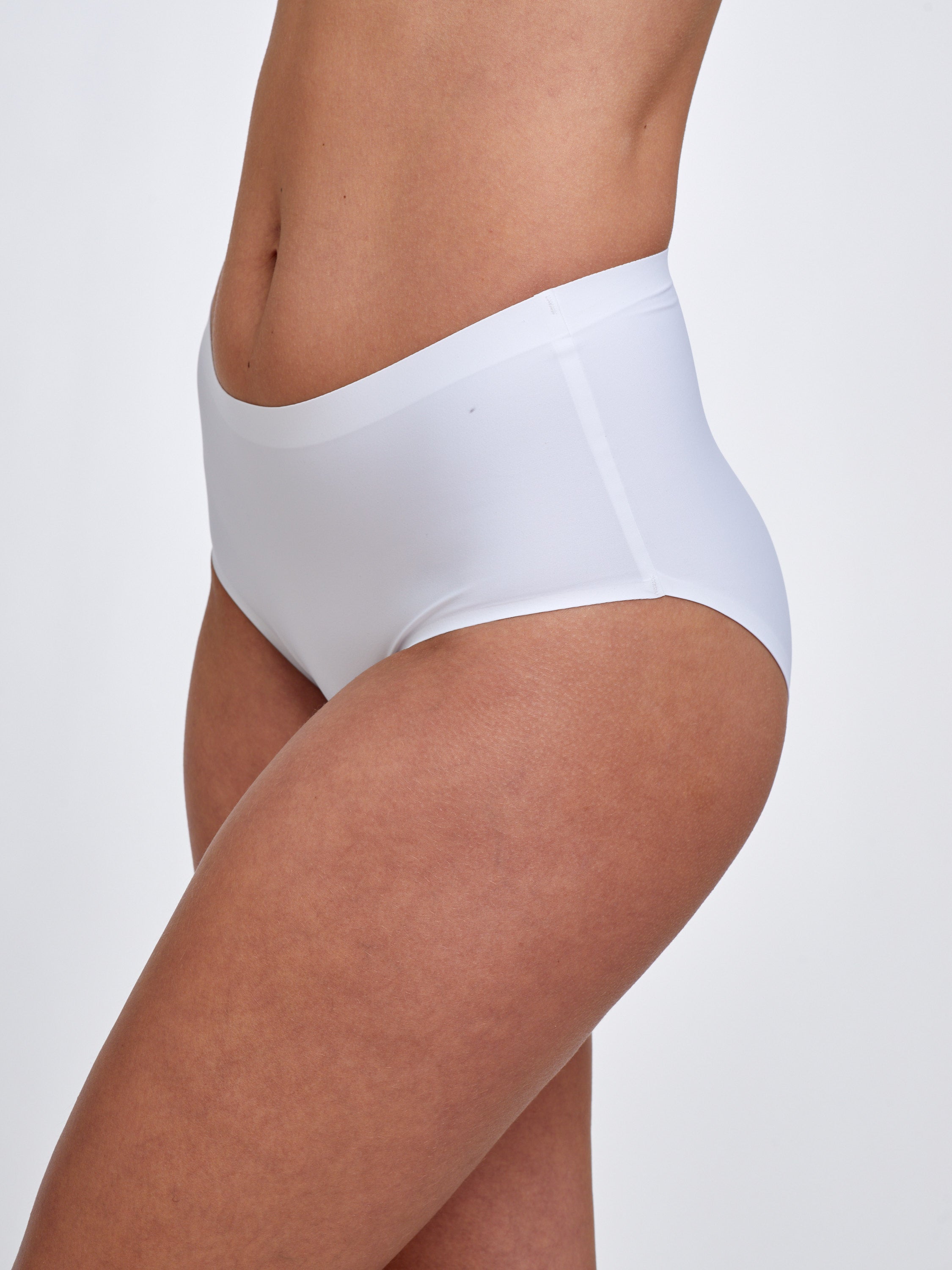 תחתון מקסי INVISIBLE - לבן