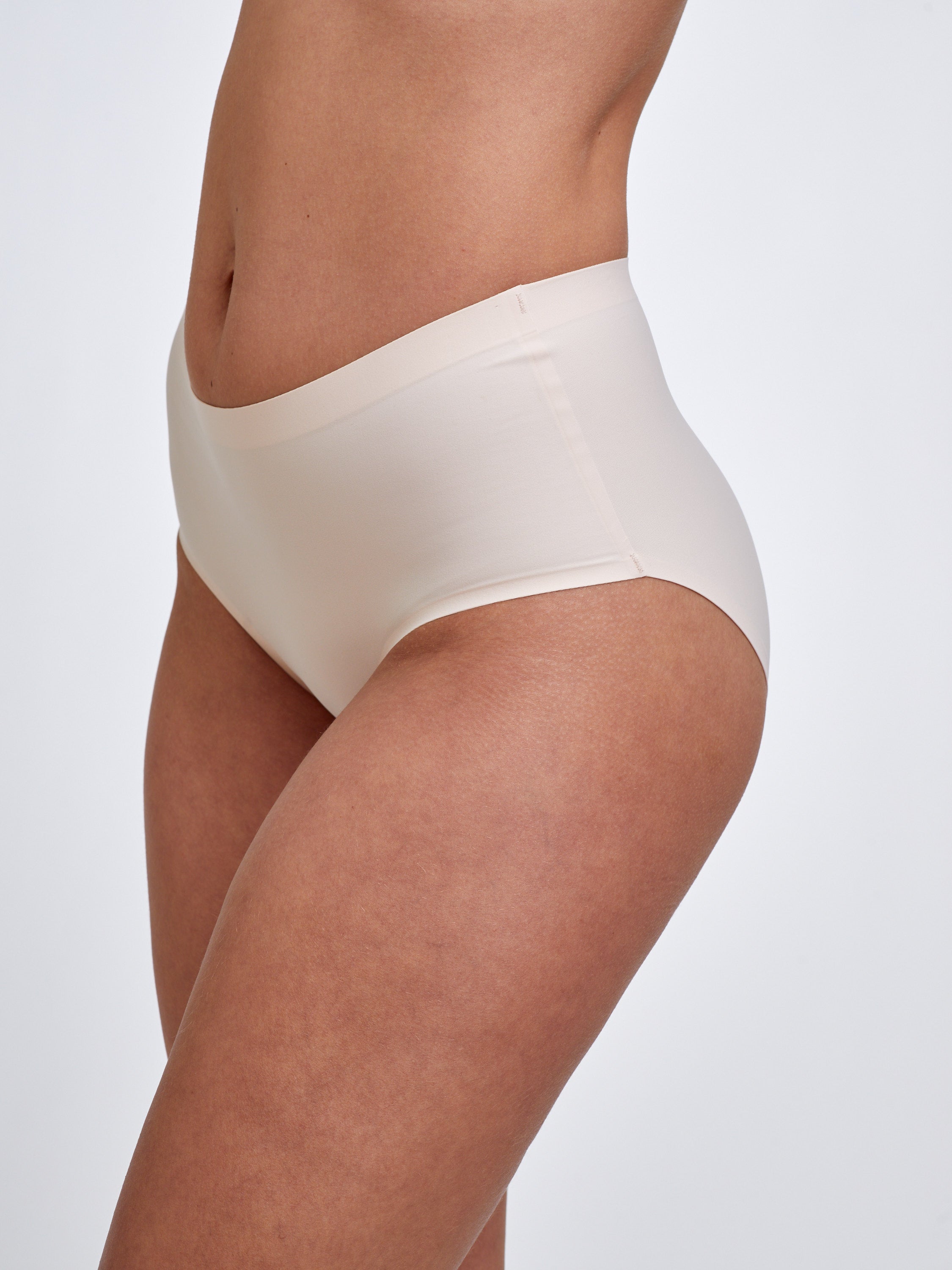 תחתון מקסי INVISIBLE - פודרה