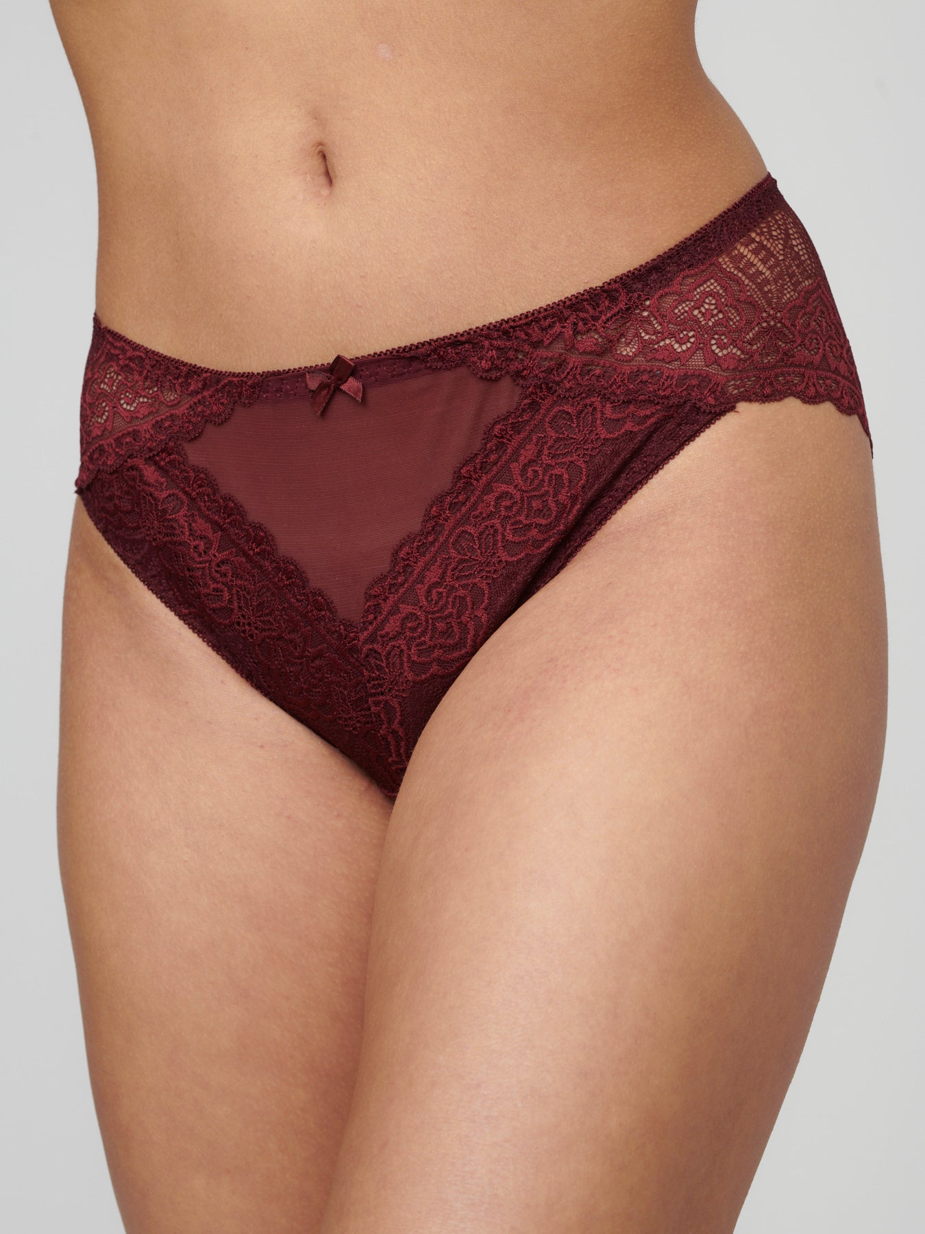 LACE MINI SLIP תחתון בגזרת