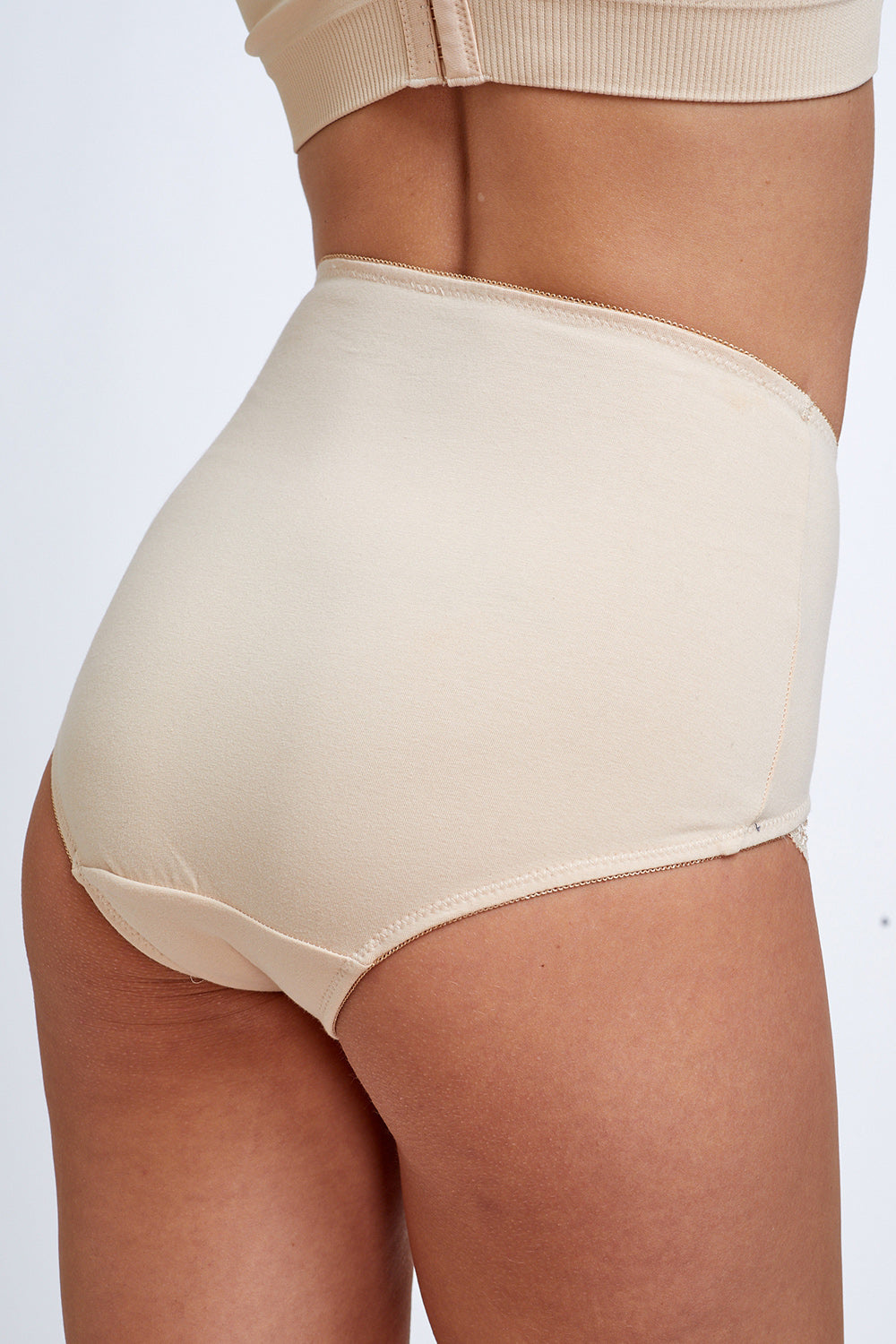 SHAPER MAXI WITH LACE - פודרה